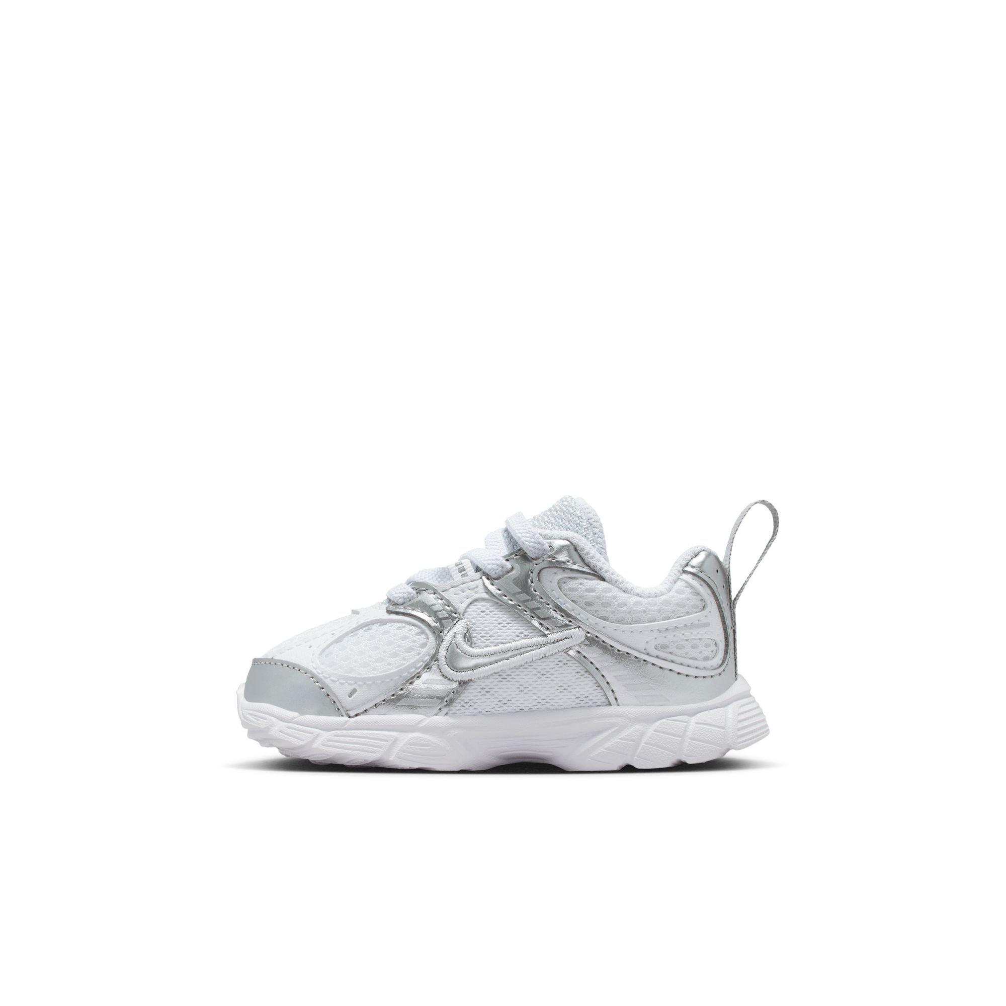 Nike V5 RNR "White/Metallic Silver/Pure Platinum" Toddler Girls' Shoe - WHITE Thumbnail View 4