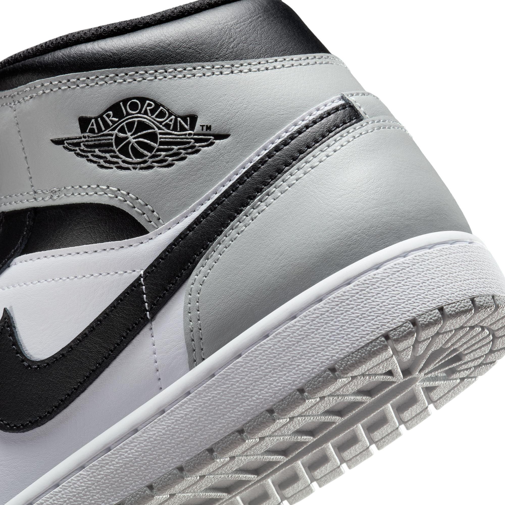 国内配送 NIKE AIR JORDAN 1 MID WHITE/BLACK-LT SMOKE GREY Air Jordan 1 Mid Size 7Y Black/White-LT Smoke Grey 554725
