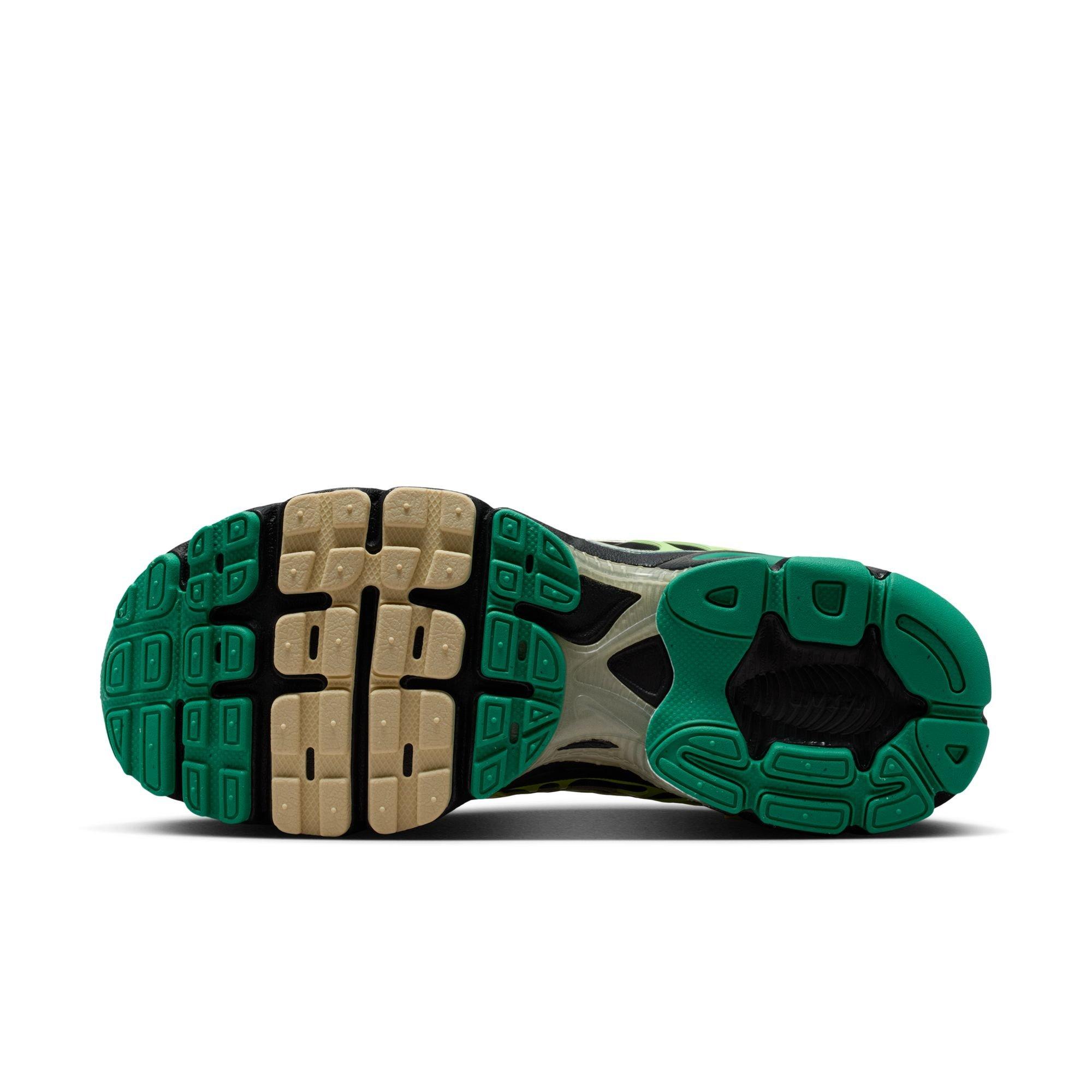 Nike Air Max Moto 2K "Black/Stadium Green/Barely Volt" Women's Shoe - BLACK/GREEN Thumbnail View 8