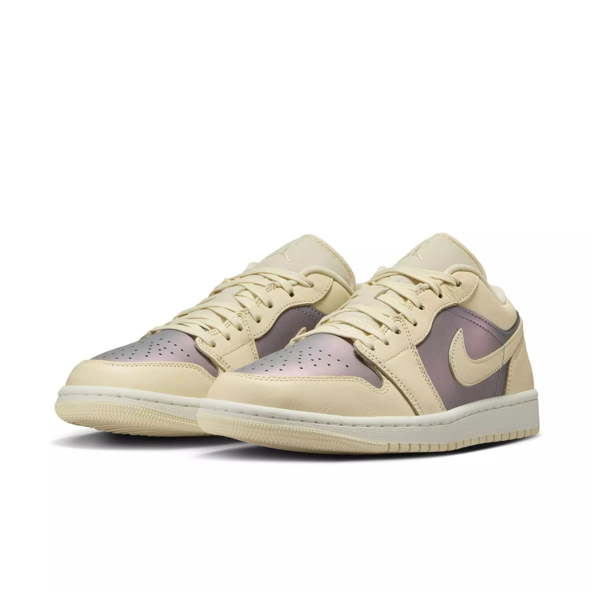 Jordan 1 Low SE "Muslin/Sail/Royal Tint" Women's Shoe - BLUE