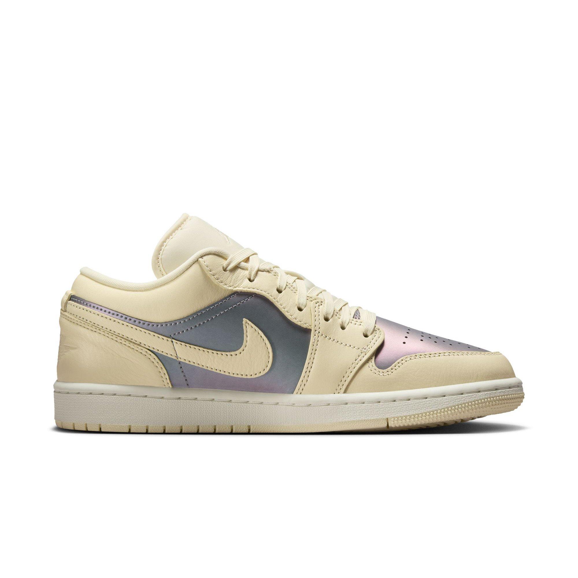 Jordan 1 Low SE "Muslin/Sail/Royal Tint" Women's Shoe - BLUE Thumbnail View 2