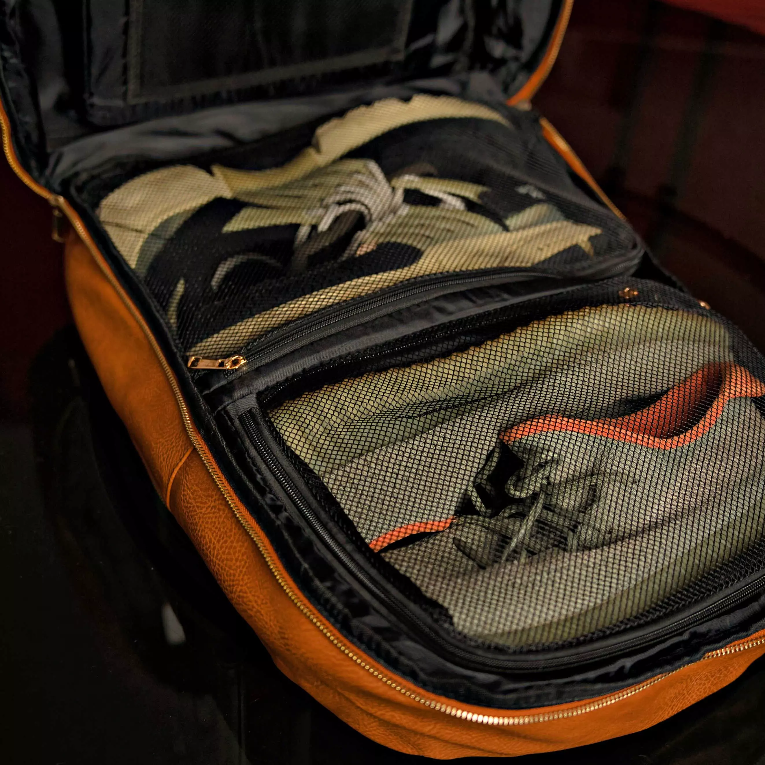 Sole Premise Daily Commuter Leather Backpack - Brown - BROWN