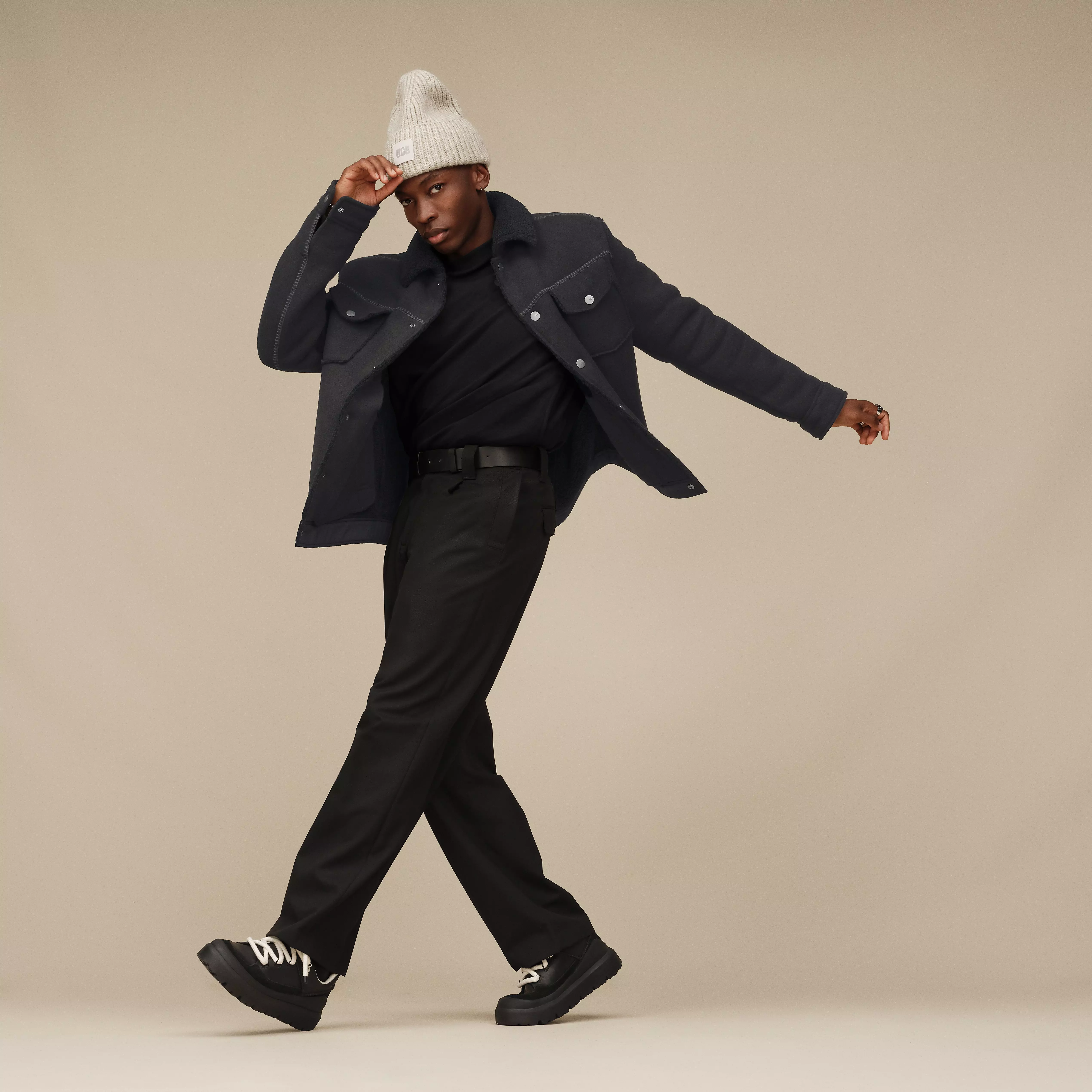 UGG Heritage Utility "Black" Men's Shoe - BLACK