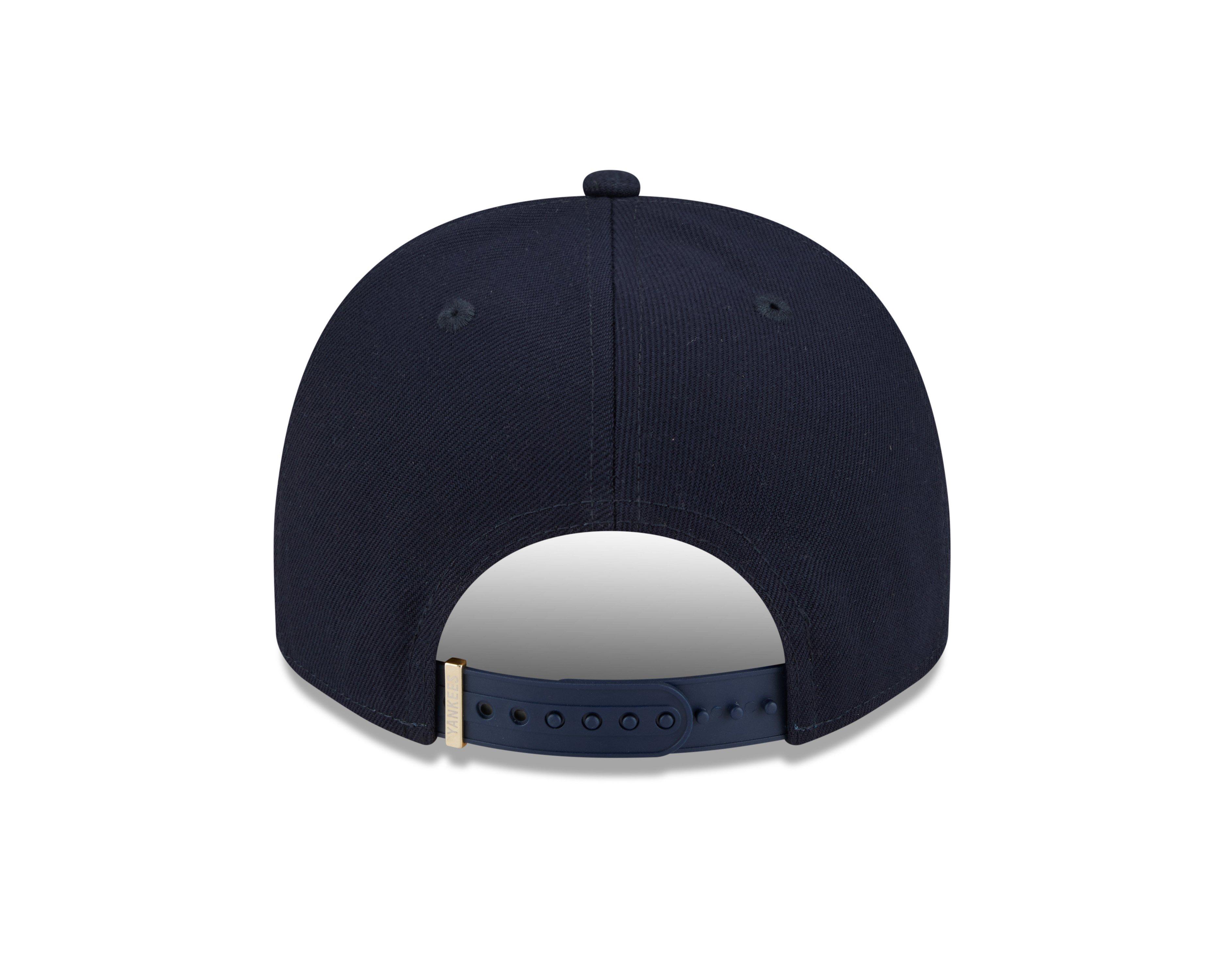 New Era New York Yankees 9FIFTY Emblem Blue Snapback Hat