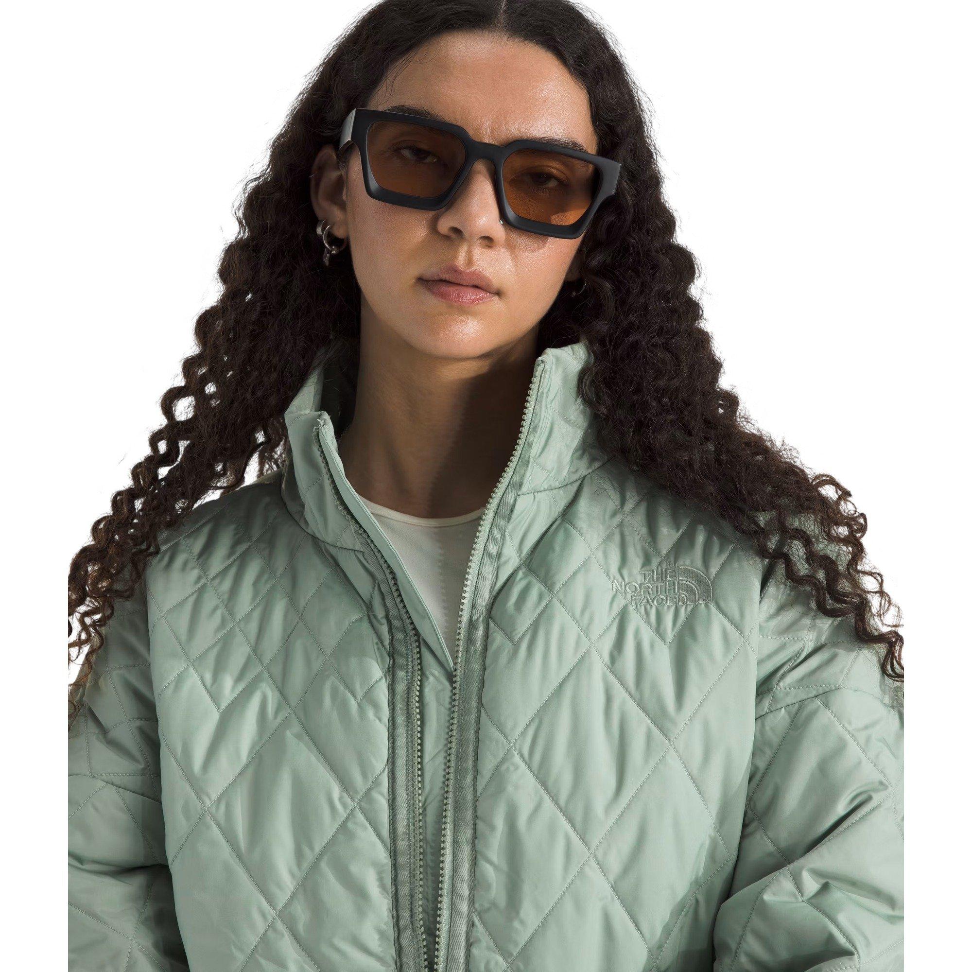 The North Face Women's Diamond Peak Insulated Jacket - GREEN Thumbnail View 3