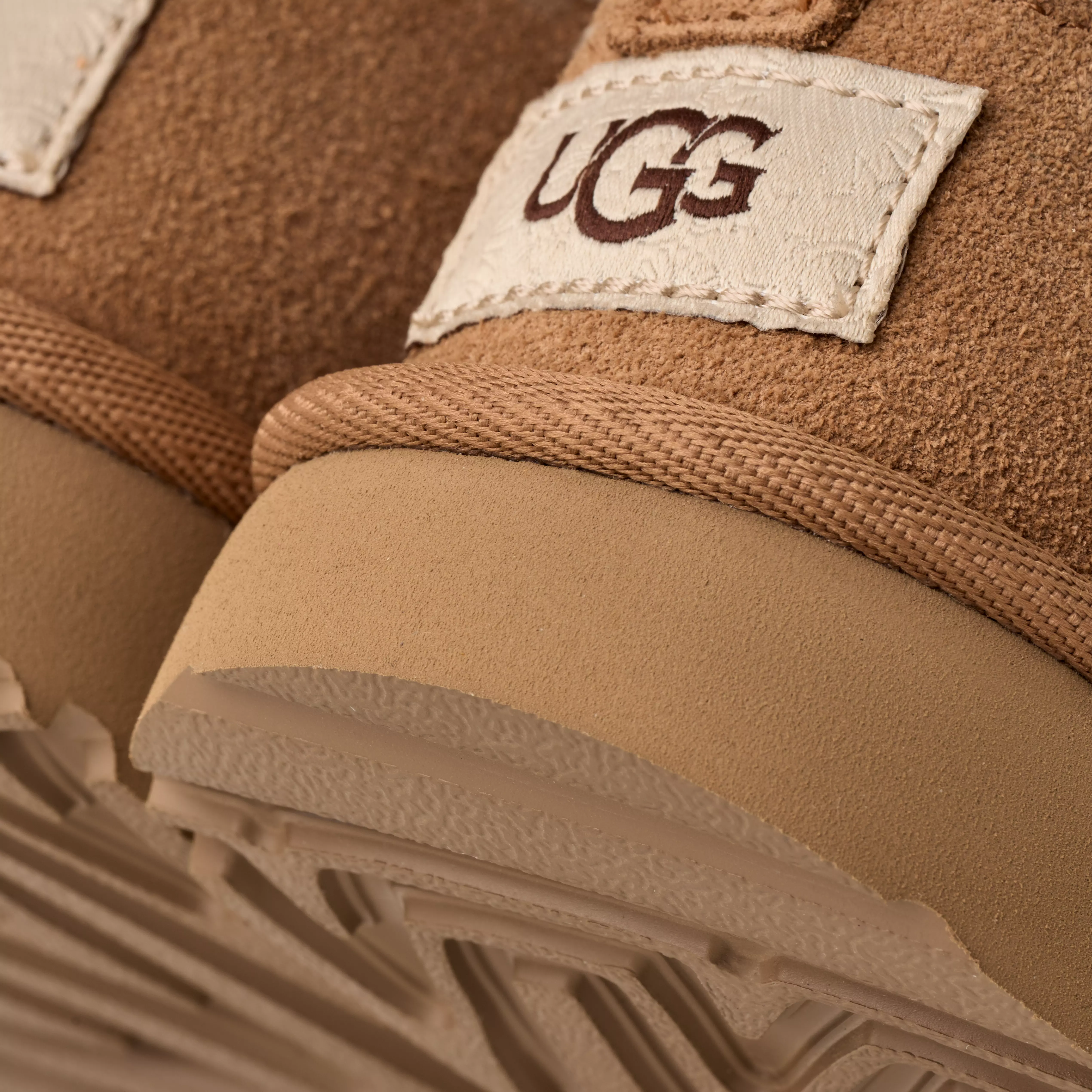 UGG Classic Micro "Chestnut" Preschool Girls' Boot - BROWN