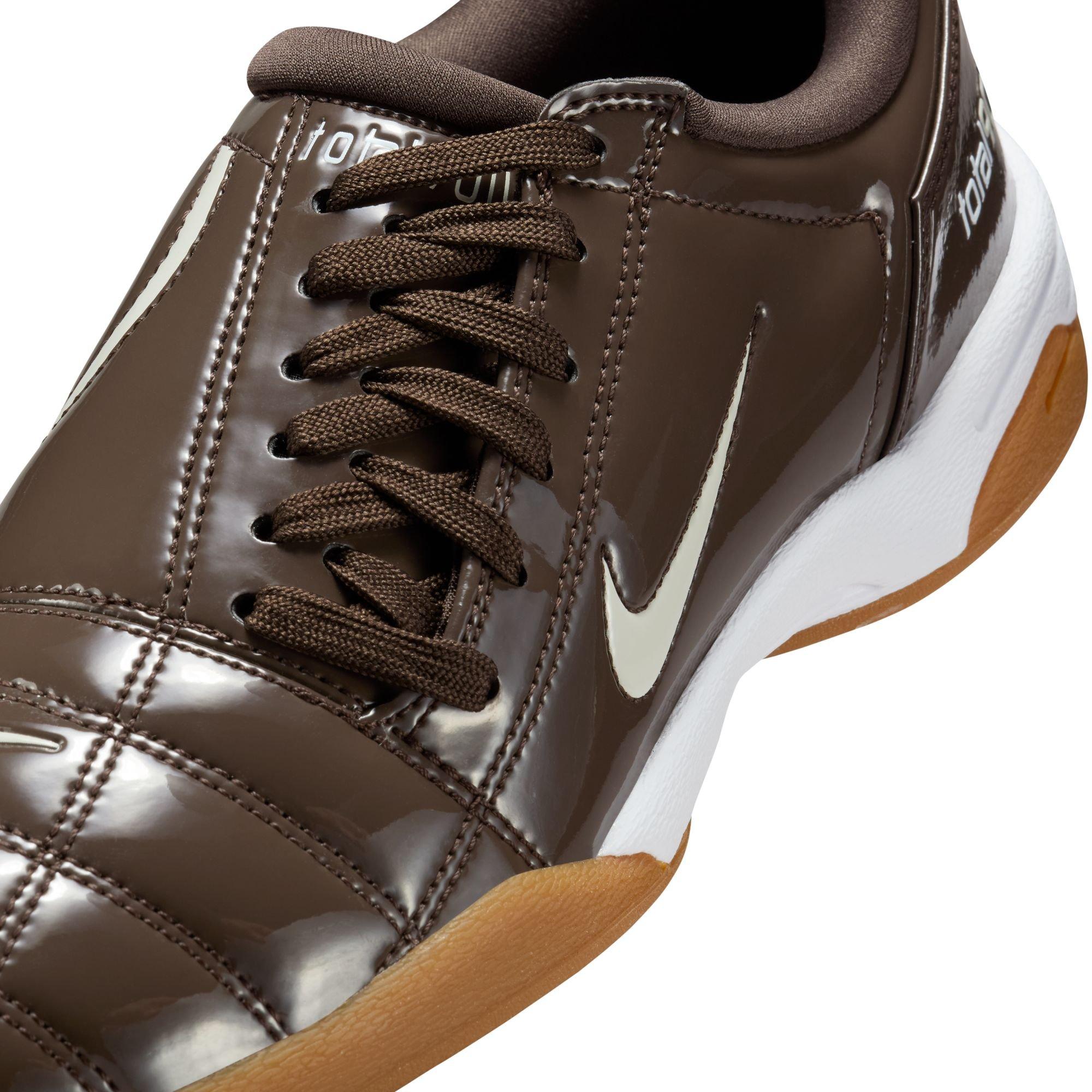 Nike Total 90 "Baroque Brown/Black/White/Light Bone" Women's Shoe - BROWN/WHITE Thumbnail View 9