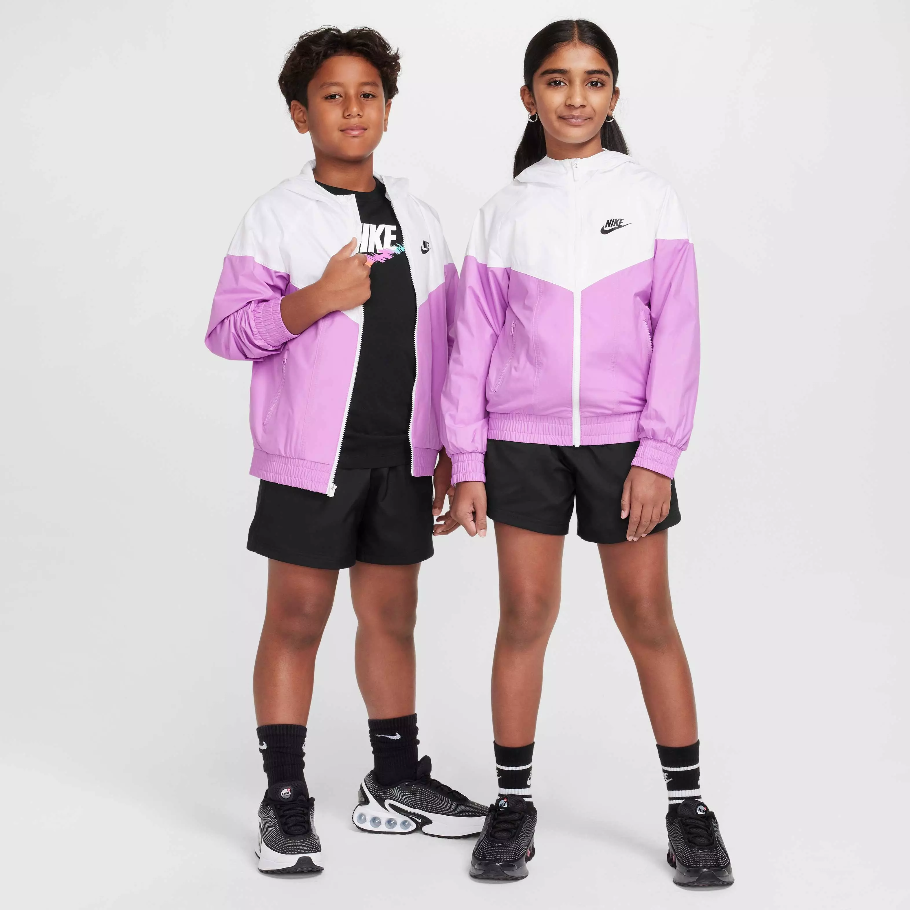 Nike Big Kids' Sportswear Windrunner Hooded Repel Jacket - WHITE/FUCHSIA
