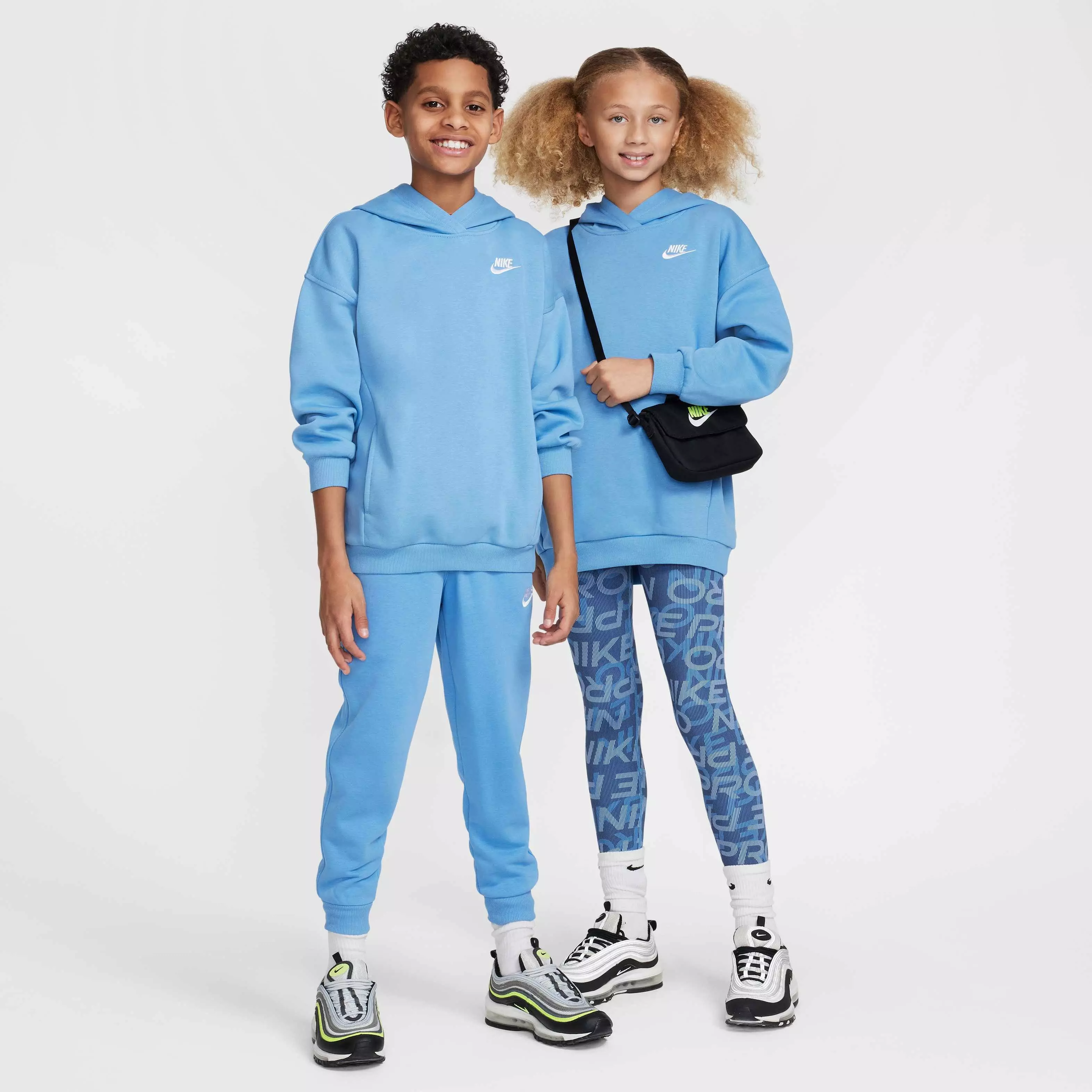 Nike Big Girl' Sportswear Club Fleece Oversized Pullover Hoodie - BLUE