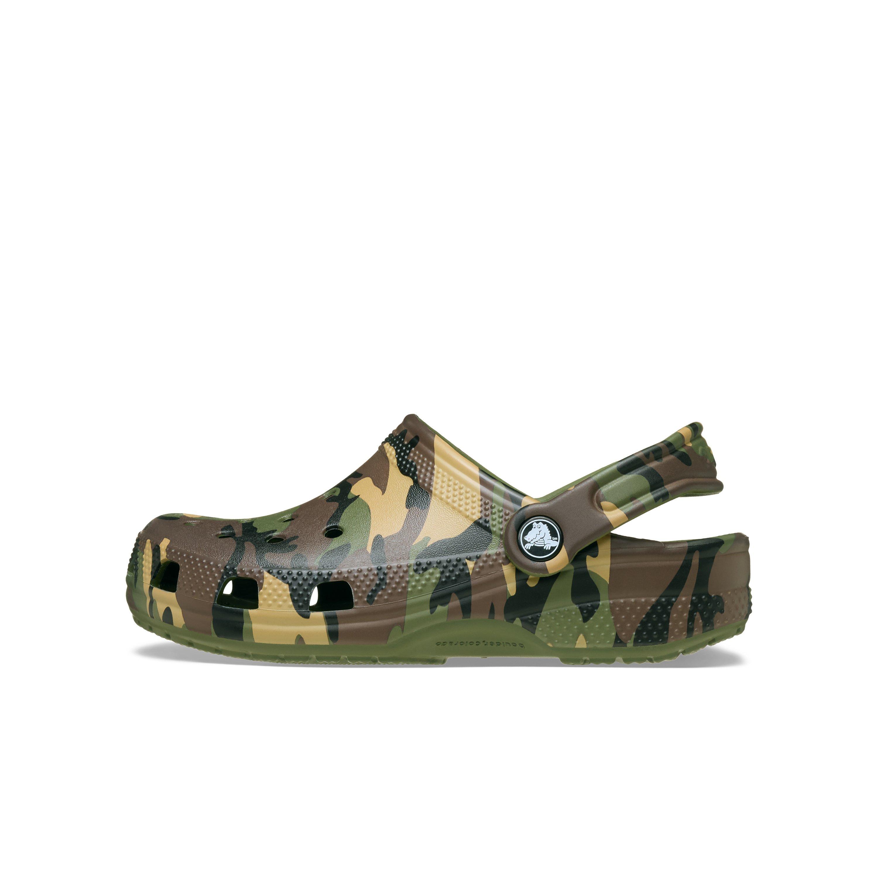 Crocs Classic "Camo" Grade School Boys' Clog - CAMOUFLAGE Thumbnail View 2