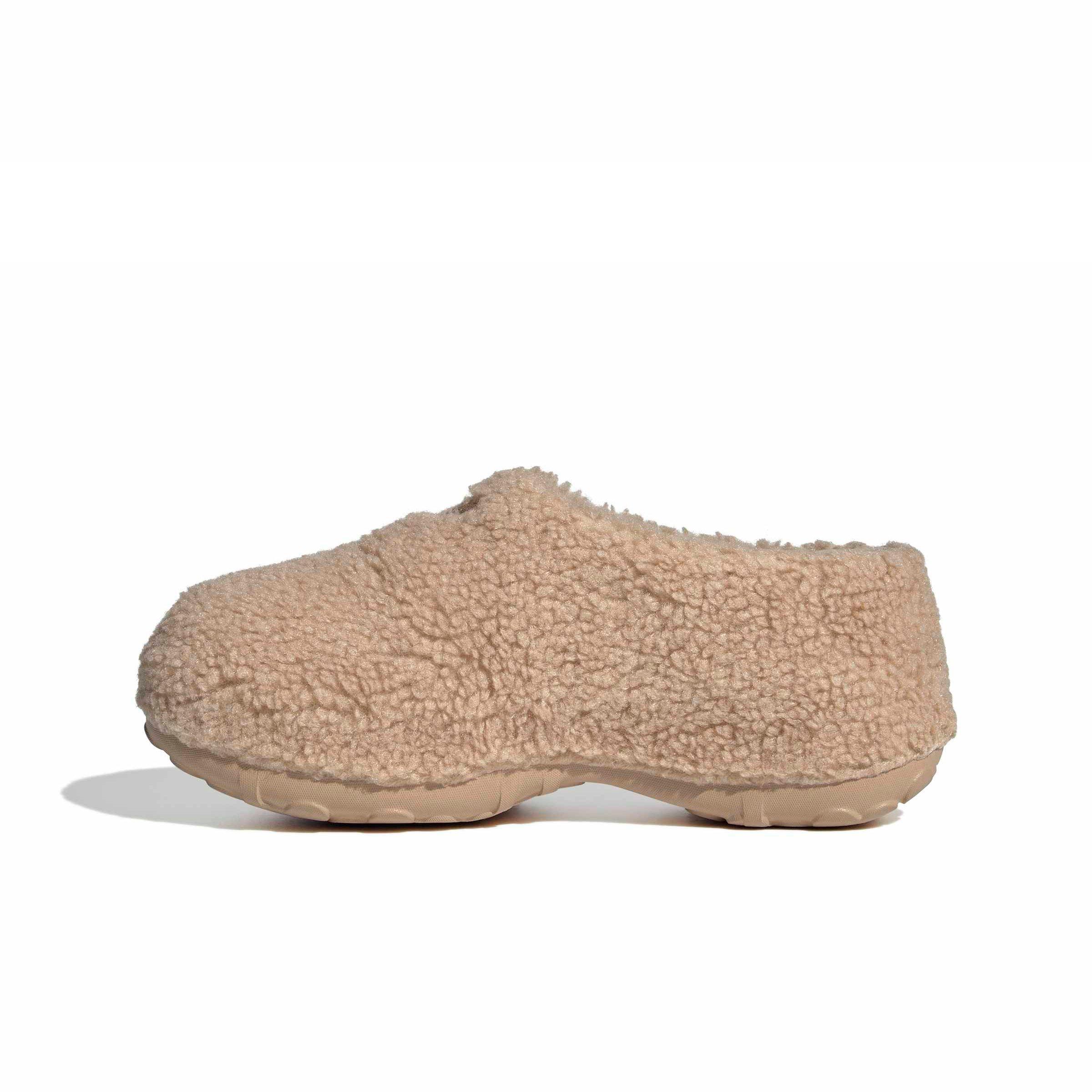 adidas Originals adiFOM Stan Smith Fur "Magic Beige/Alumina" Women's Mule - BEIGE Thumbnail View 2