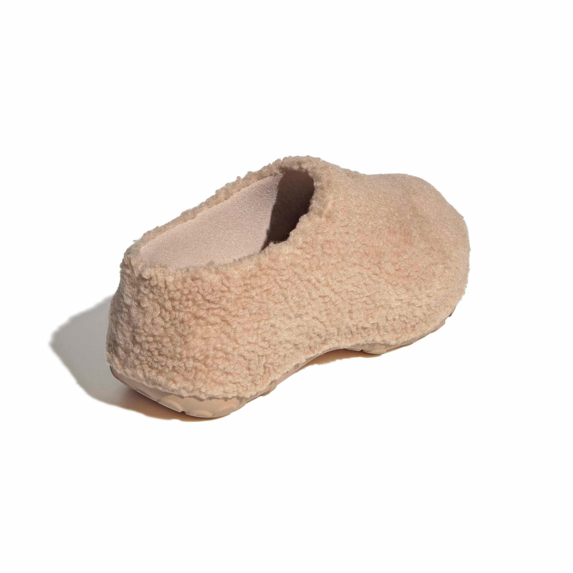 adidas Originals adiFOM Stan Smith Fur "Magic Beige/Alumina" Women's Mule - BEIGE Thumbnail View 3