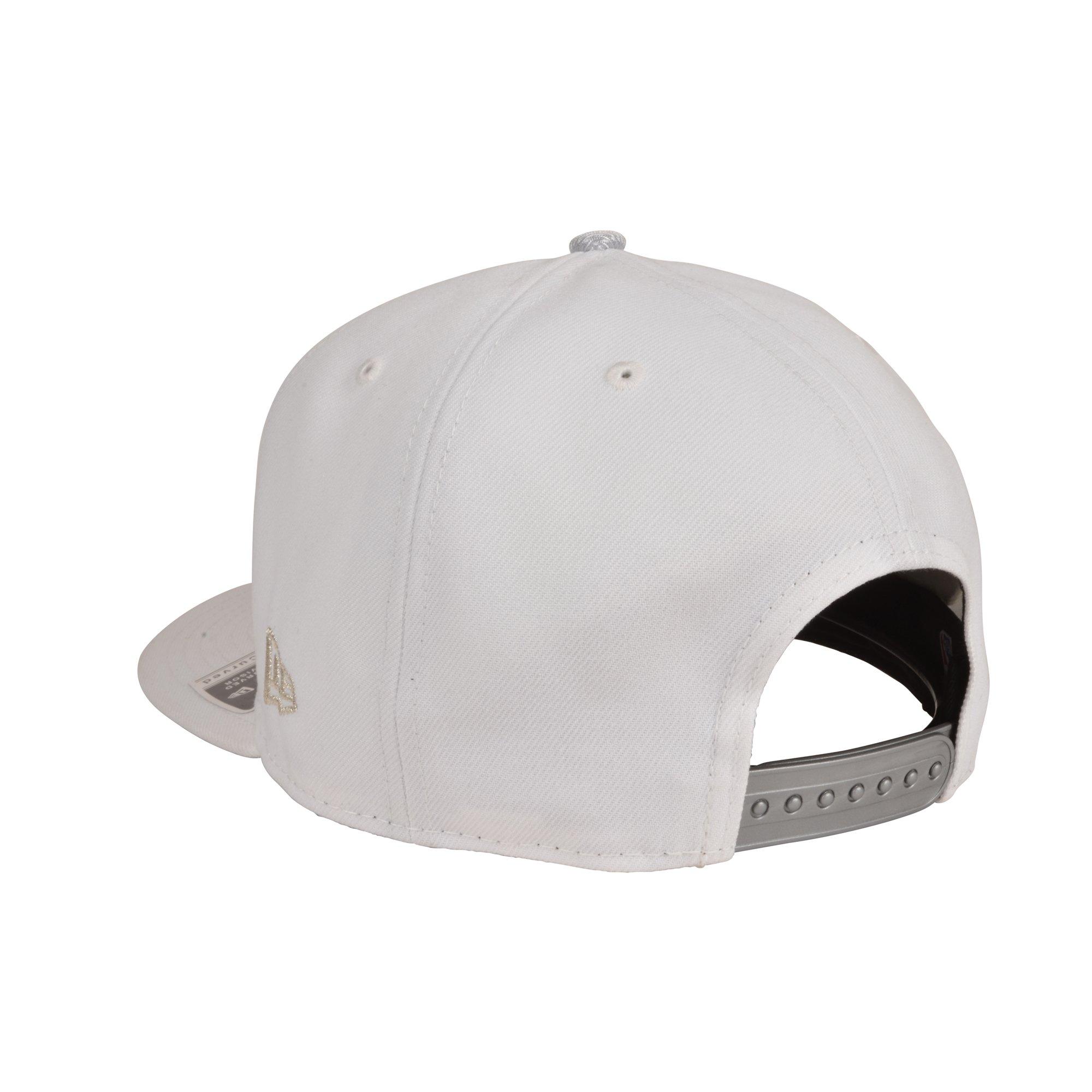 New Era Chicago Bulls 9FIFTY A-Frame 6X Champs Snapback Hat - White/Silver - WHITE/SILVER Thumbnail View 4