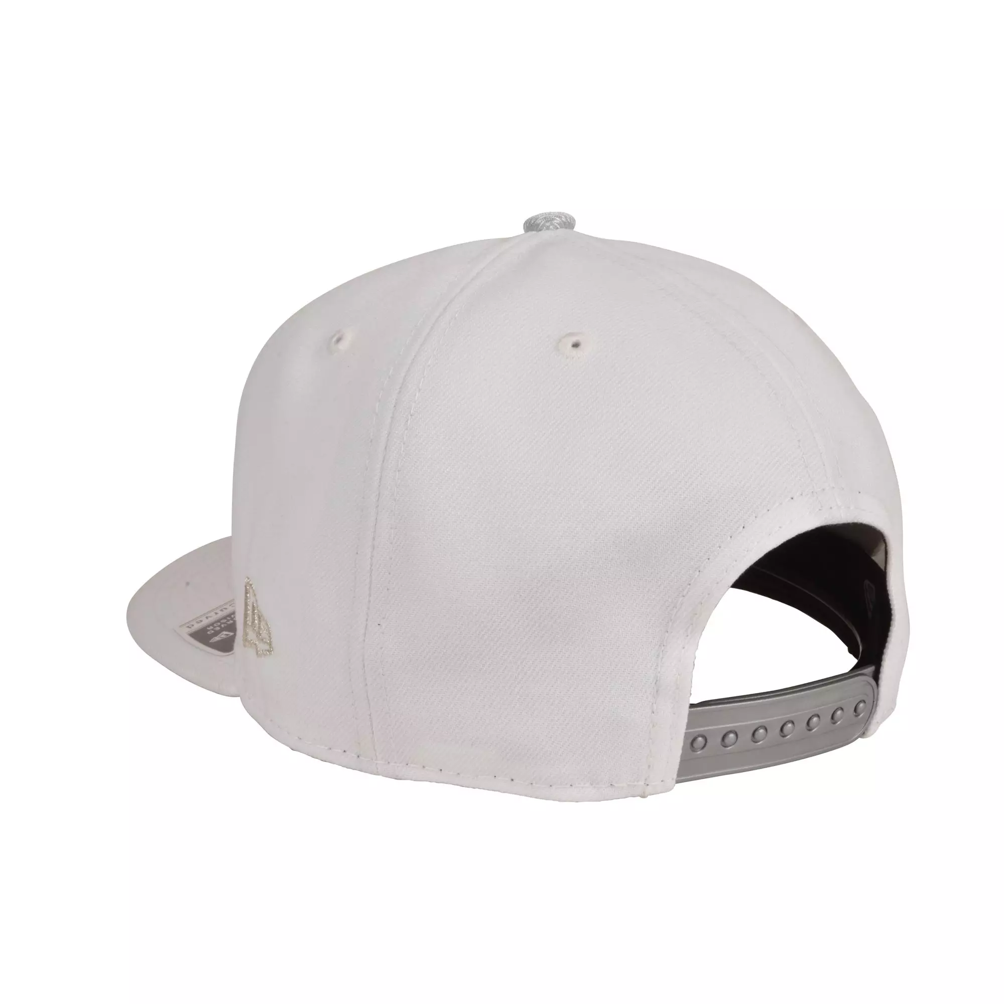 New Era Chicago Bulls 9FIFTY A-Frame 6X Champs Snapback Hat - White/Silver - WHITE/SILVER