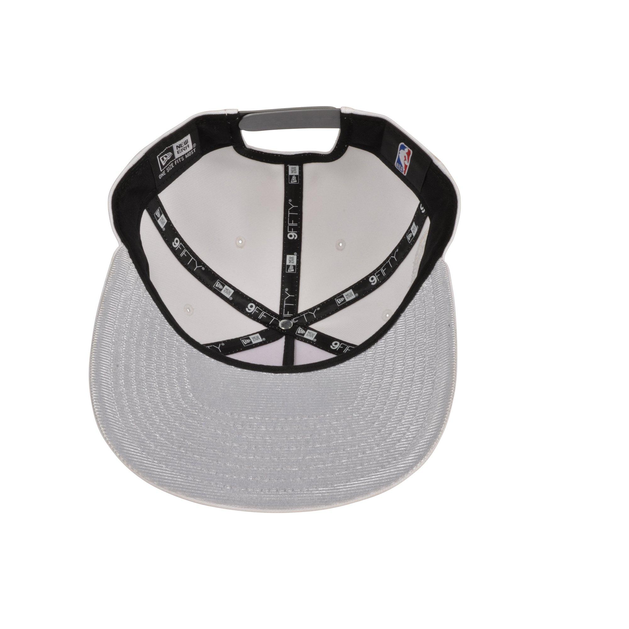 New Era Chicago Bulls 9FIFTY A-Frame 6X Champs Snapback Hat - White/Silver - WHITE/SILVER Thumbnail View 5