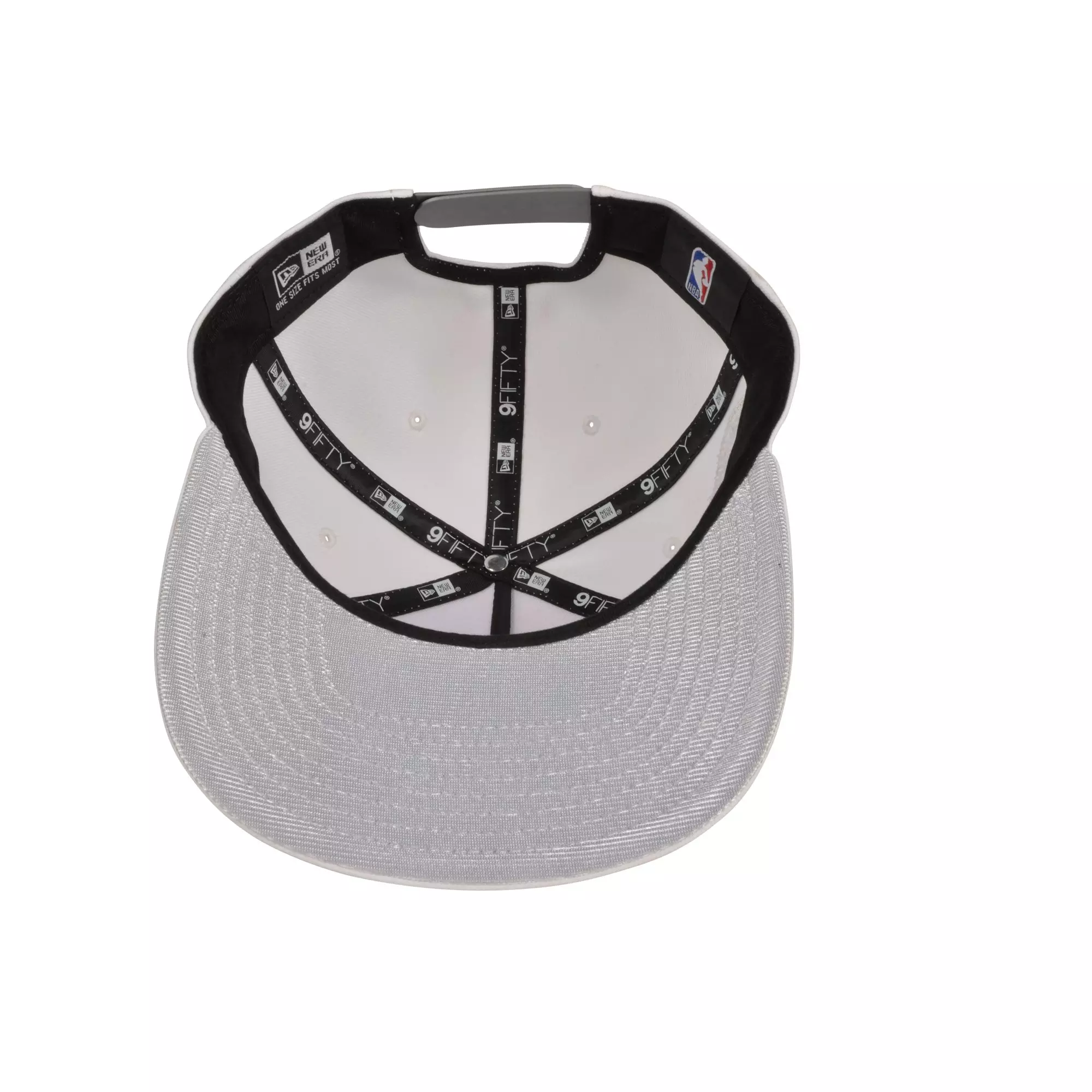 New Era Chicago Bulls 9FIFTY A-Frame 6X Champs Snapback Hat-White/Silver
