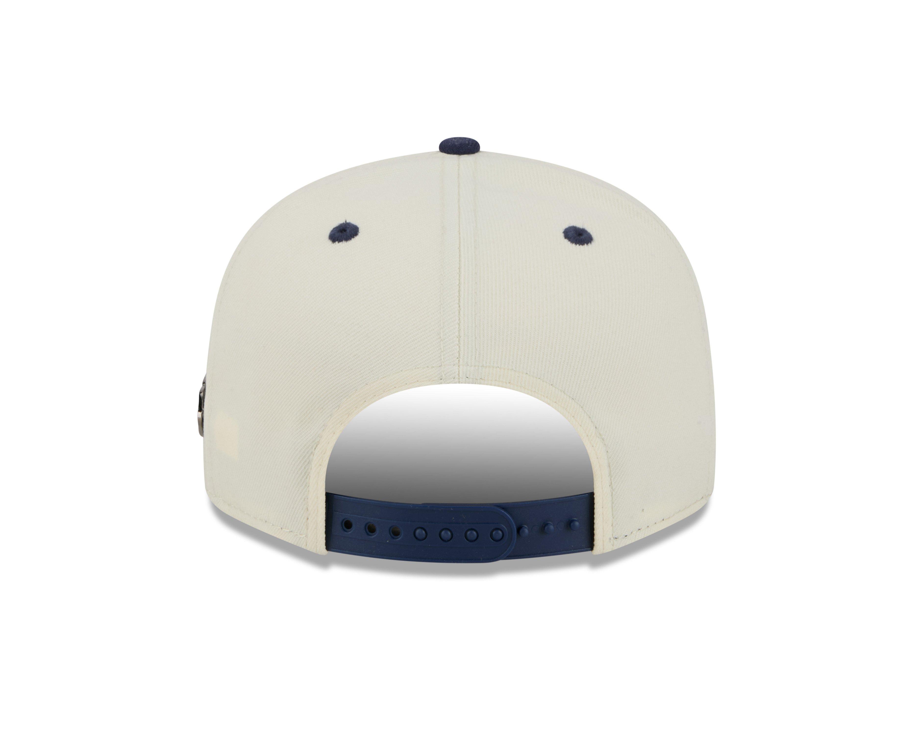 New Era Milwaukee Brewers 9FIFTY Mascot Pin Off-White Snapback Hat