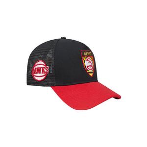 Pro Standard Atlanta Hawks Motor Sport Pinch Front Snapback Cap-Black/Red