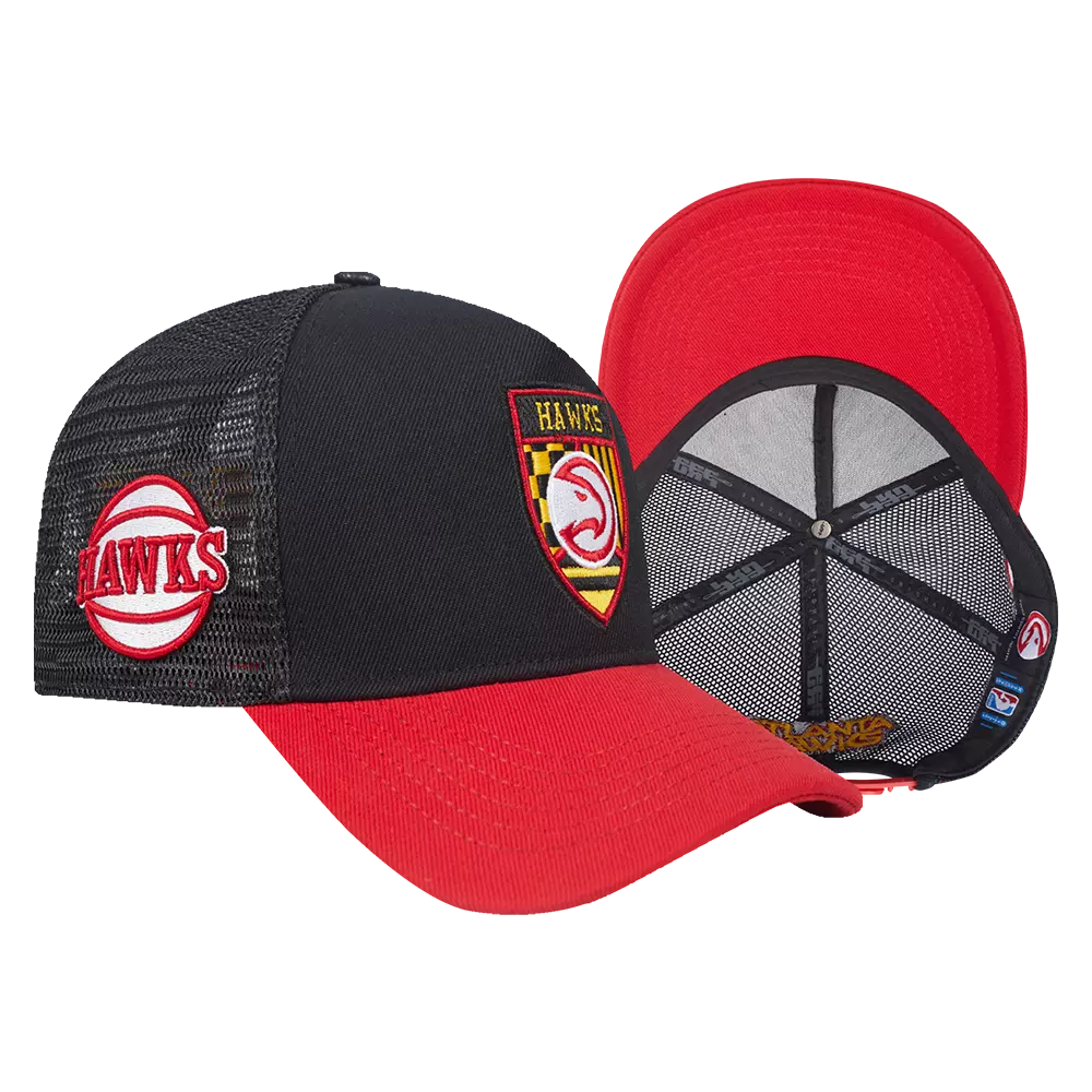 Pro Standard Atlanta Hawks Motor Sport Pinch Front Snapback Cap-Black/Red - BLACK