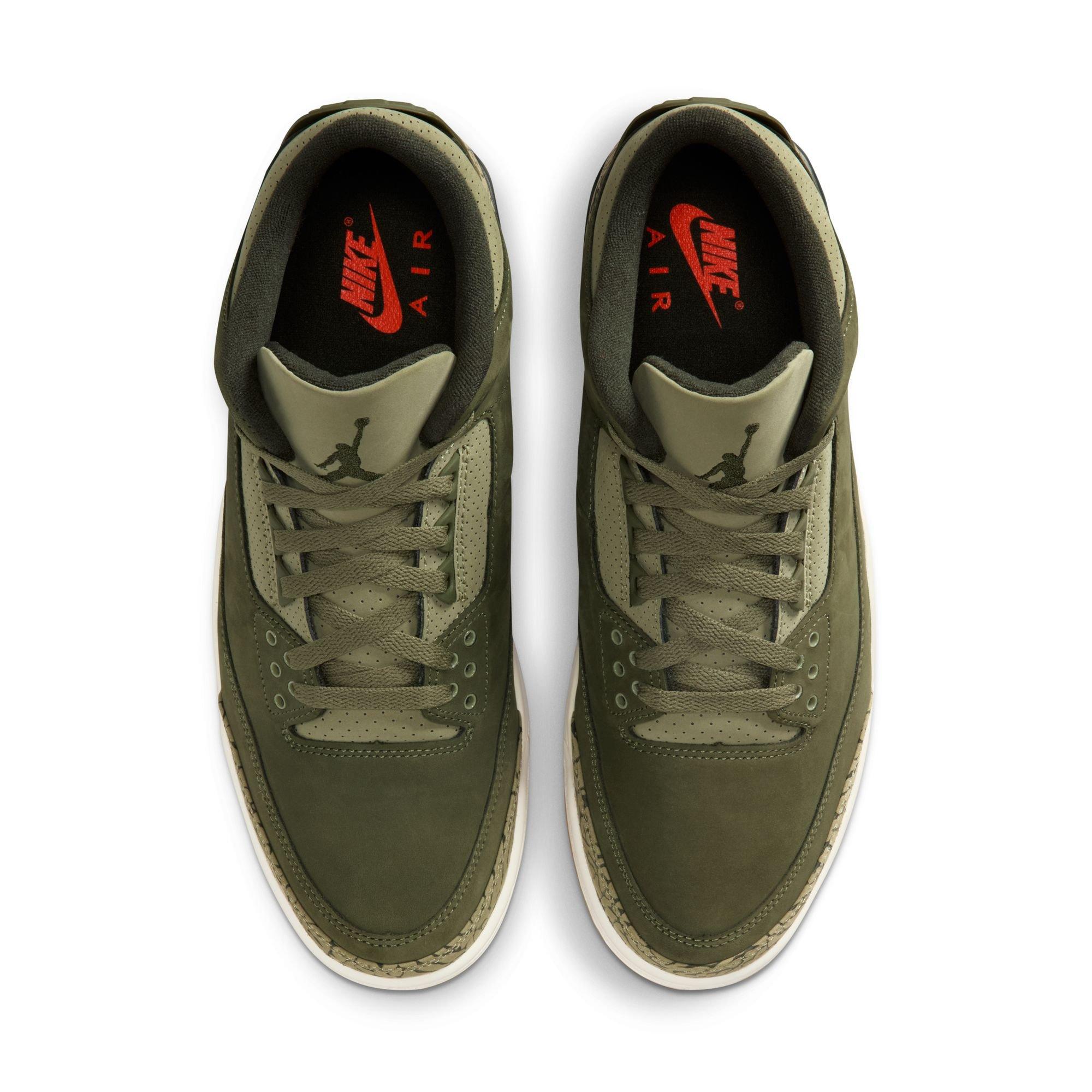 Jordan 3 Retro "Family Affair" Men's Shoe - OLIVE/SEQUOIA/SAIL Thumbnail View 10