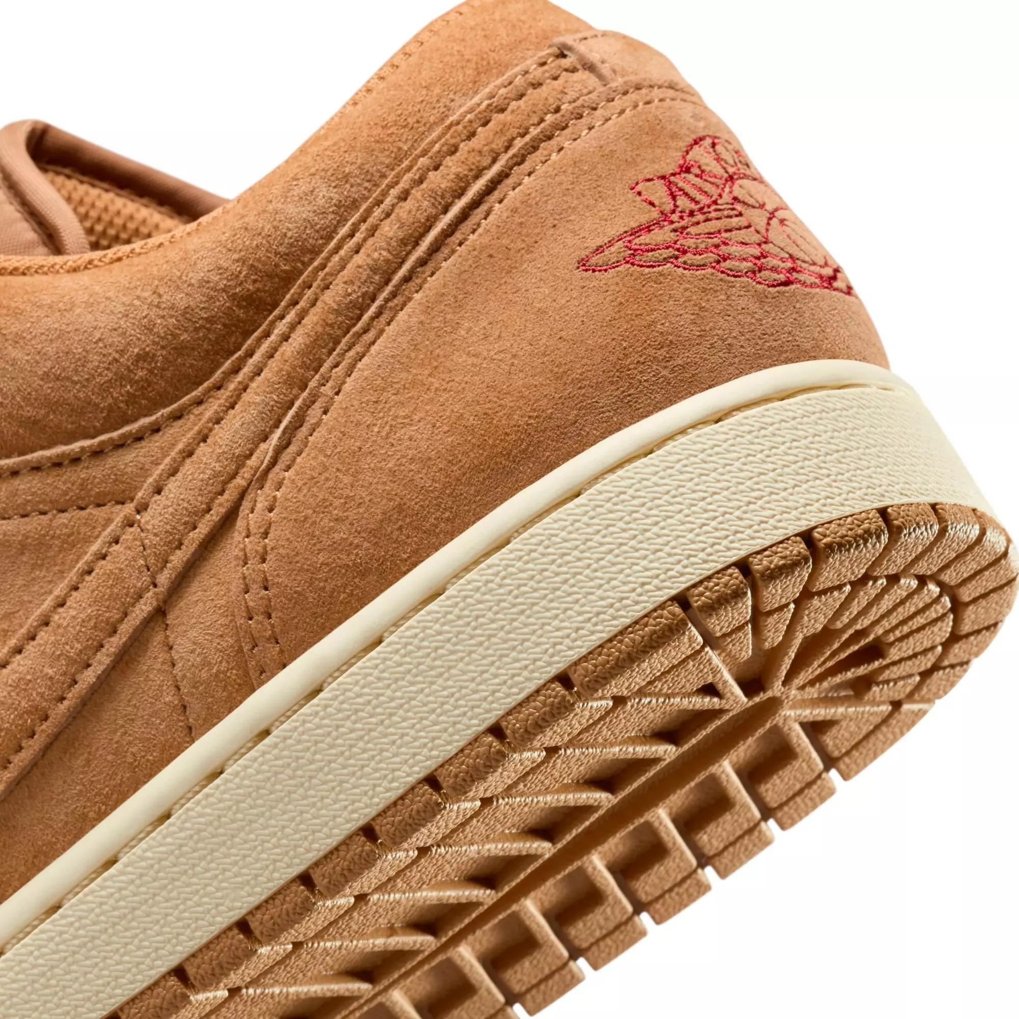 Jordan 1 Low SE "Flax/Varsity Red/White" Men's Shoe - KHAKI/RED