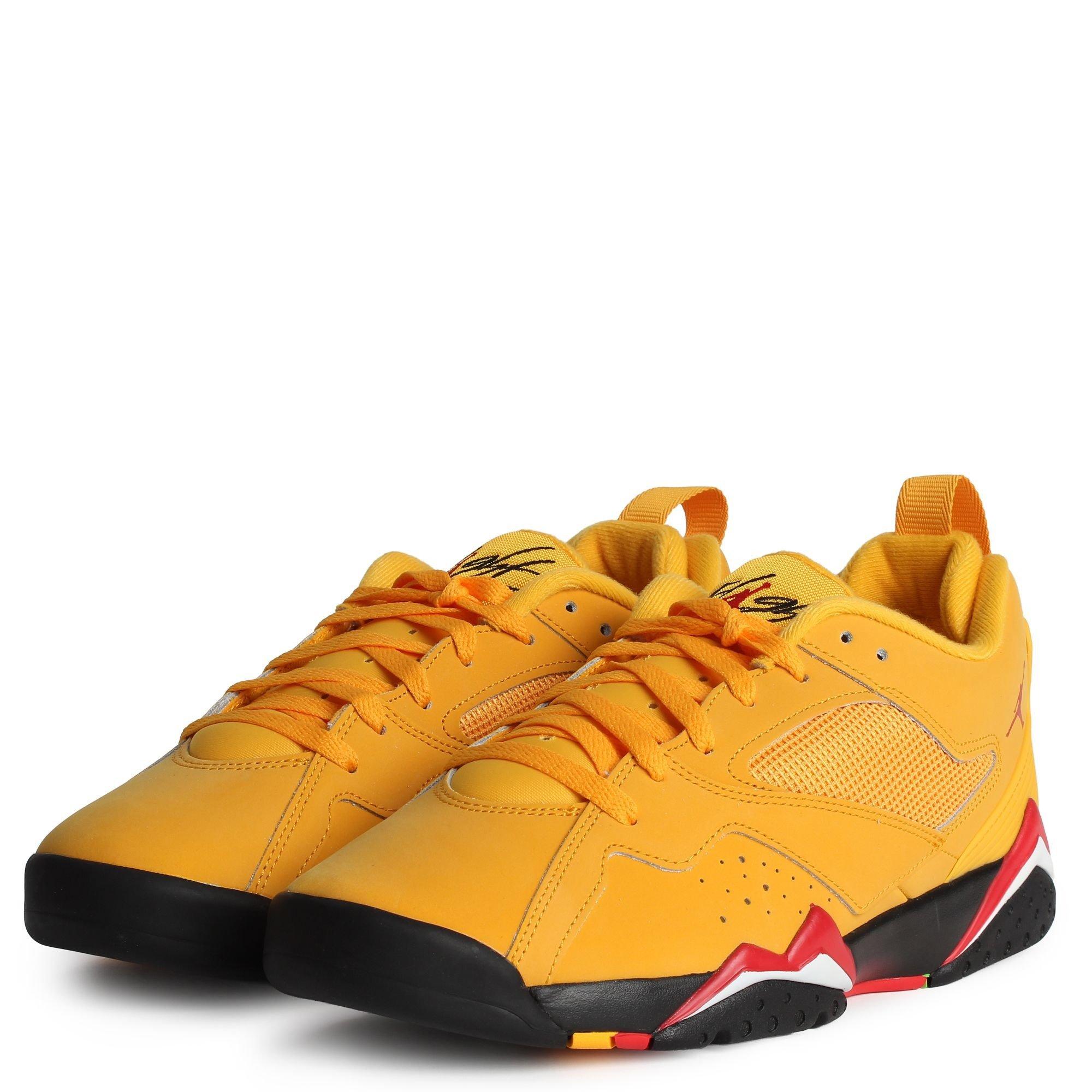 Jordan MVP 92 "Taxi/University Red/Black/White" Men's Shoe - YELLOW/BLACK Thumbnail View 4