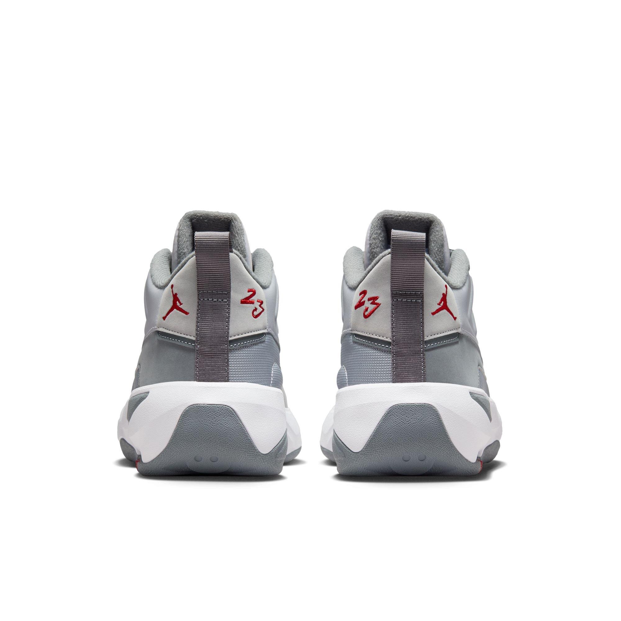Jordan Max Aura 7 "Wolf Grey/Varsity Red/Cool Grey/White" Men's Shoe - GREY/WHITE Thumbnail View 6