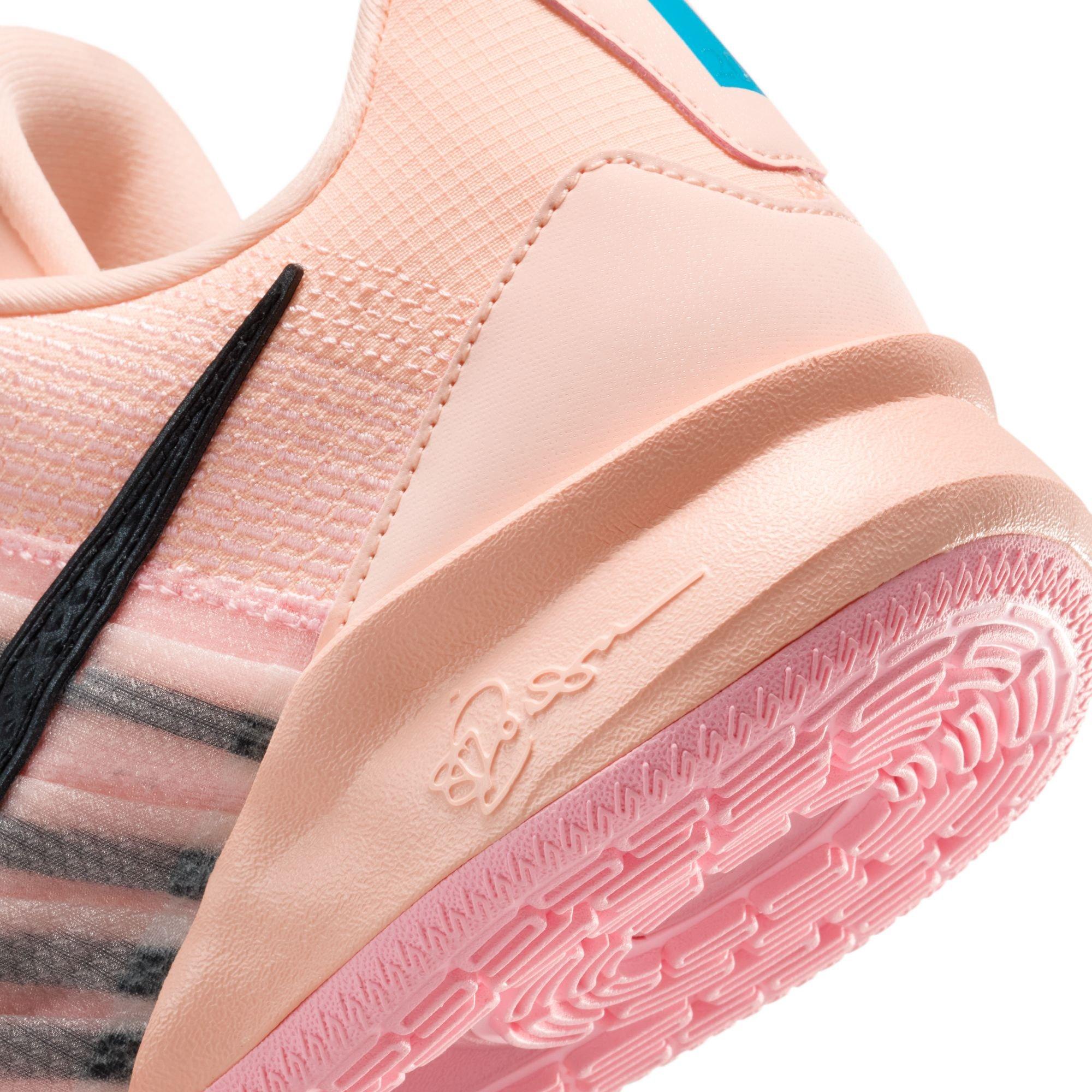 Nike Sabrina 3 "Twins" Basketball Shoe - CRIMSON TINT/BLACK/ARCTIC PUNCH Thumbnail View 6