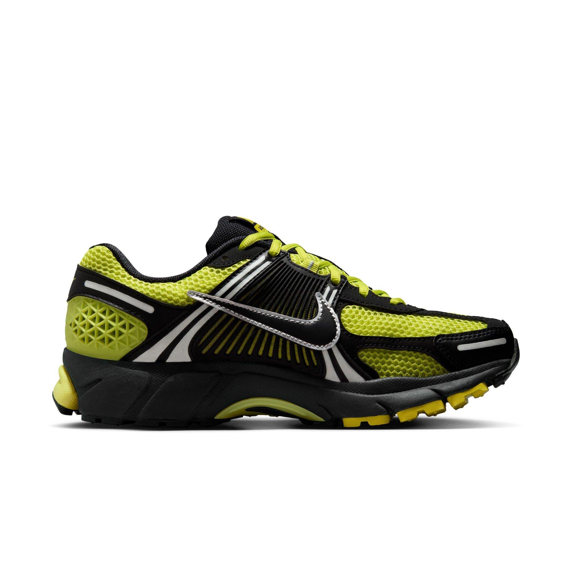 ウォーキング・ランニングウェア Nike Zoom VOMERO5 /27.5 Nike Zoom Vomero 5 Men's Shoes. Nike CA