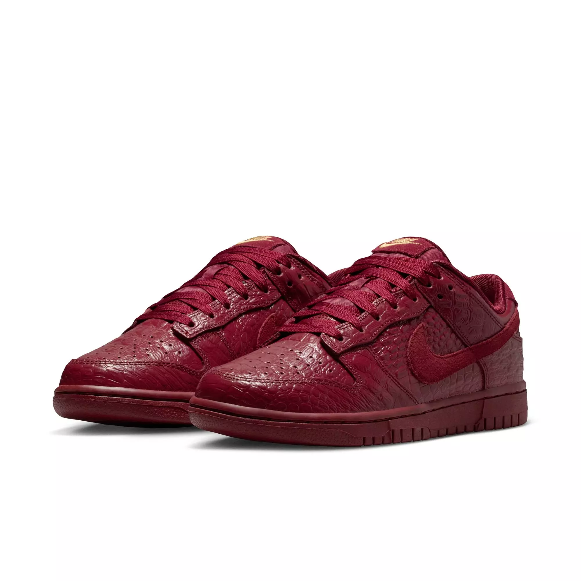 Nike Dunk Low "Red Croc" Women's Shoe - TEAM RED/METALLIC GOLD