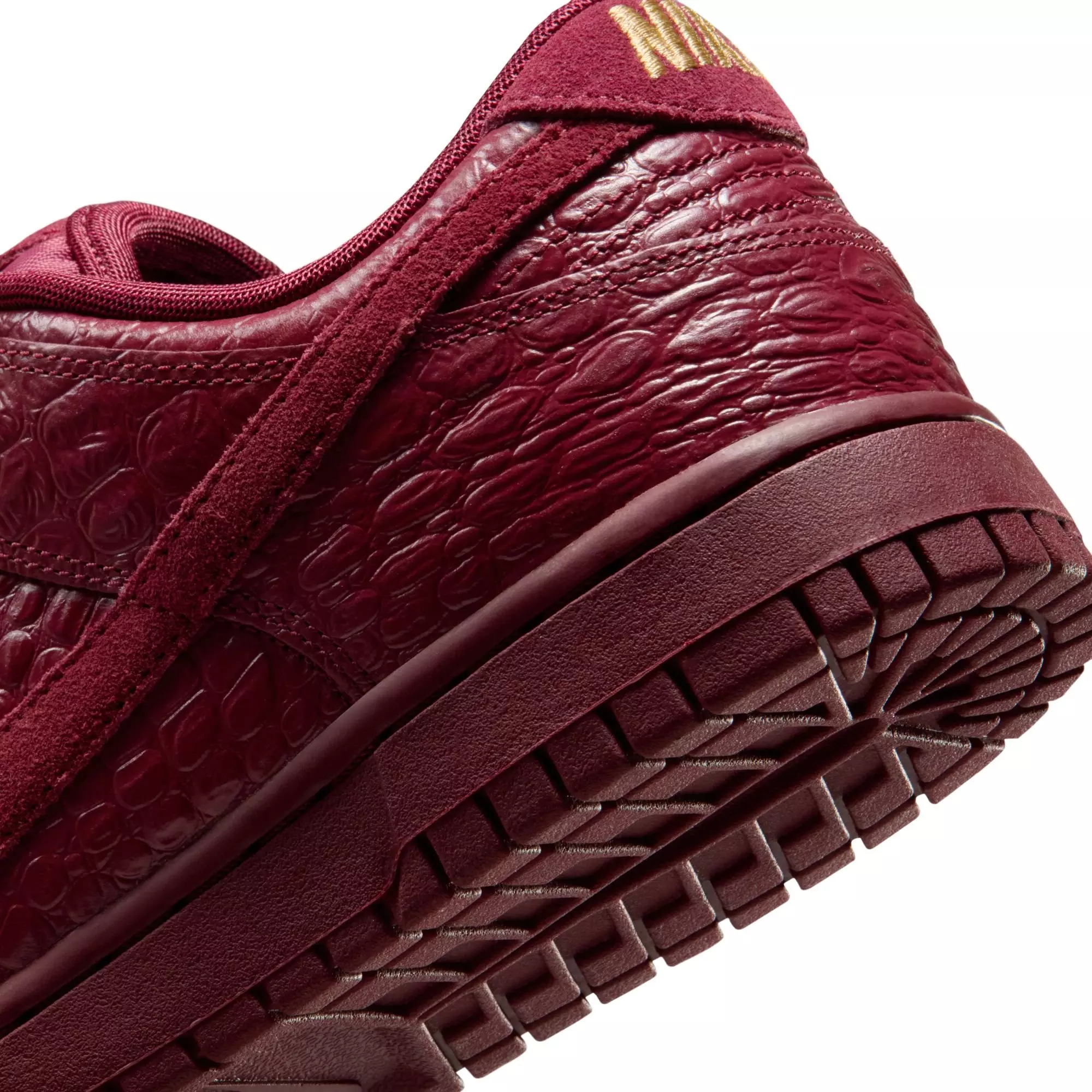 Nike Dunk Low "Red Croc" Women's Shoe - TEAM RED/METALLIC GOLD