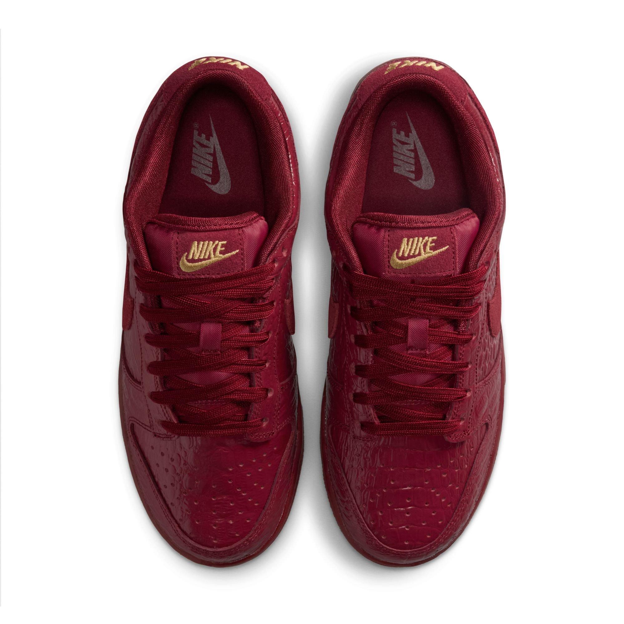 Nike Dunk Low "Red Croc" Women's Shoe - TEAM RED/METALLIC GOLD Thumbnail View 9