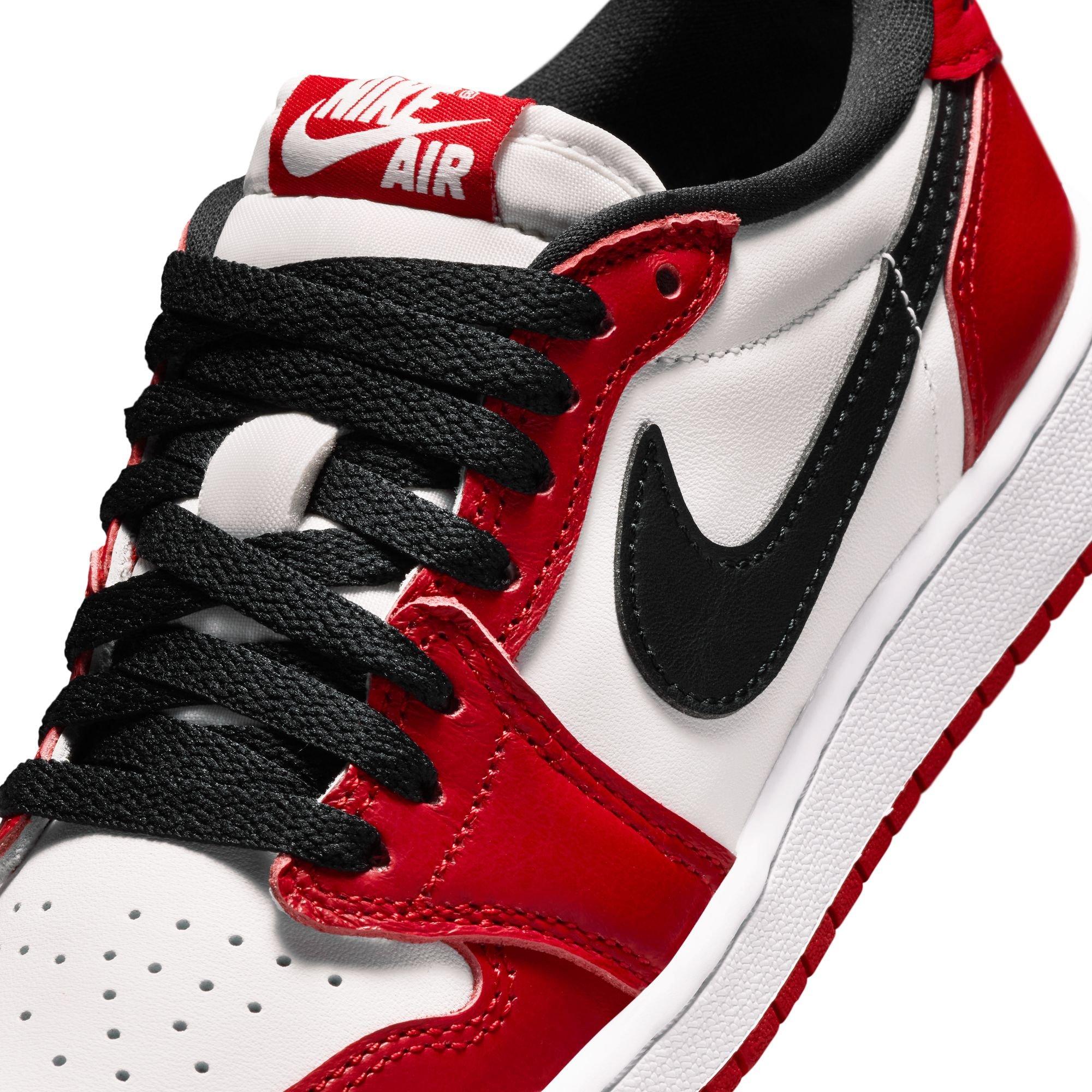 Jordan 1 Retro Low "Chicago" Grade School Kids' Shoe - VARSITY RED/BLACK/SUMMIT WHITE Thumbnail View 5