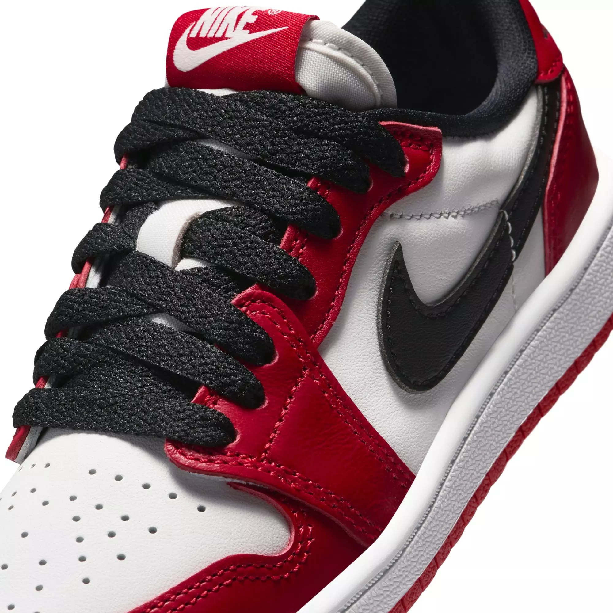 Jordan 1 Retro Low "Chicago" Preschool Kids' Shoe - VARSITY RED/BLACK/SUMMIT WHITE