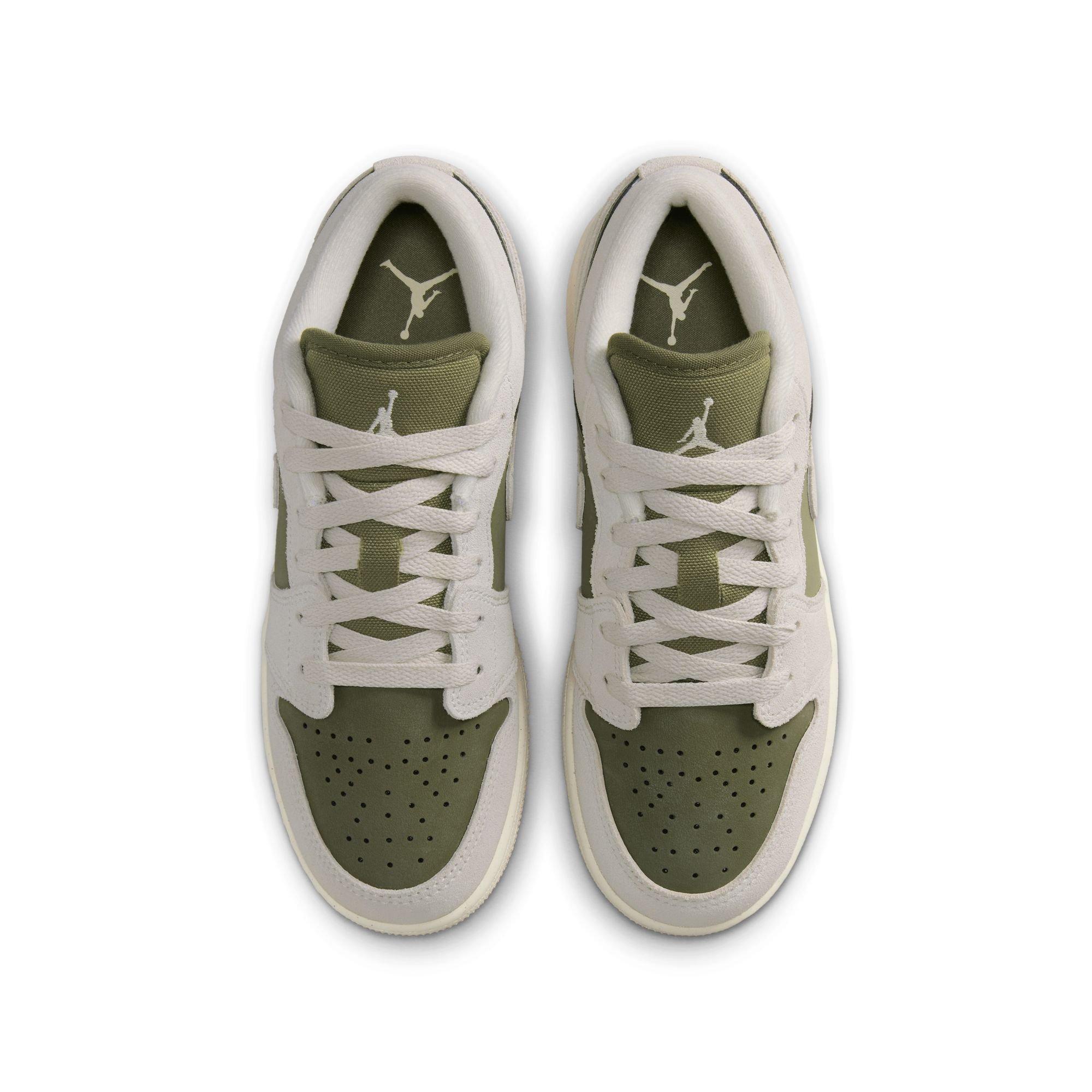 Jordan 1 Low SE Grade School Boys' "Medium Olive/Lt Orewood Brn" Shoe