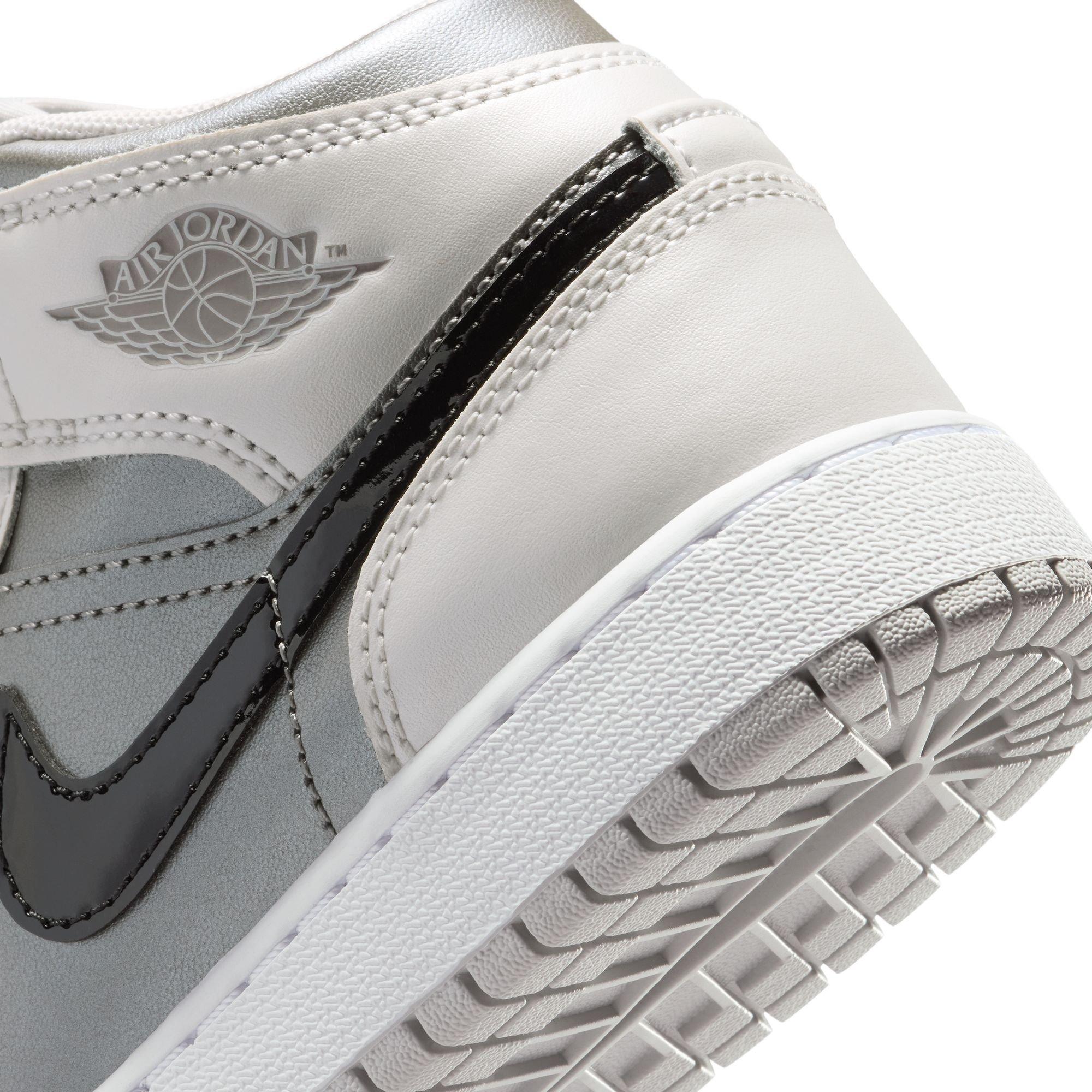 Jordan 1 Mid SE Grade School Boys' "Photon Dust/Blue Chill/Flat Pewter/Black" Shoe