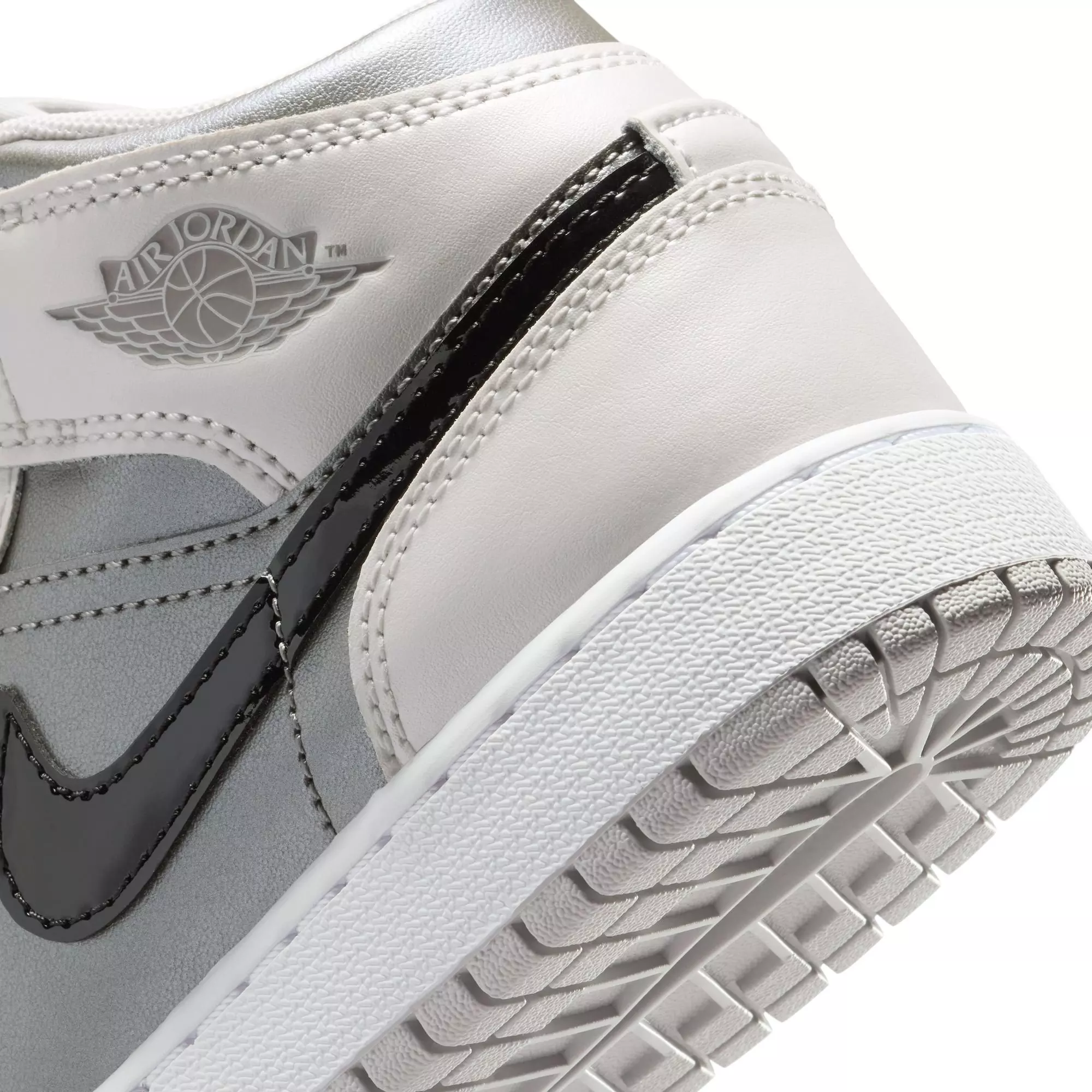 Jordan 1 Mid SE "Photon Dust/Blue Chill/Flat Pewter/Black" Grade School Boys' Shoe - GREY/BLUE/BLACK