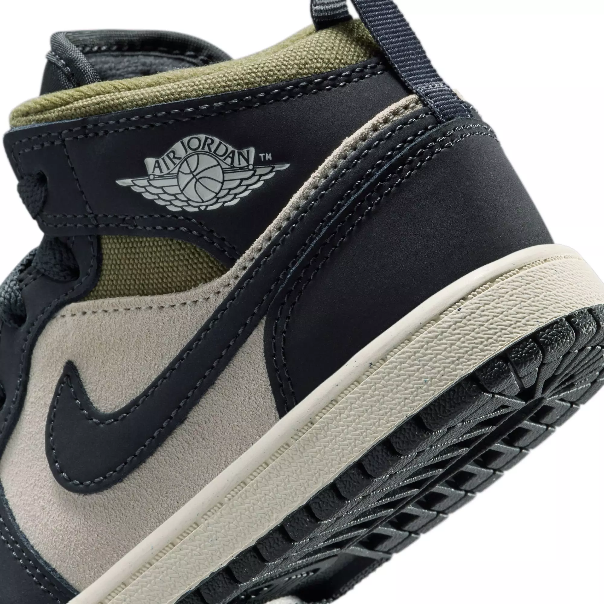 Jordan 1 Mid SE "Lt Orewood Brn/Off Noir/Medium Olive" Preschool Boys' Shoe - OLIVE/KHAKI