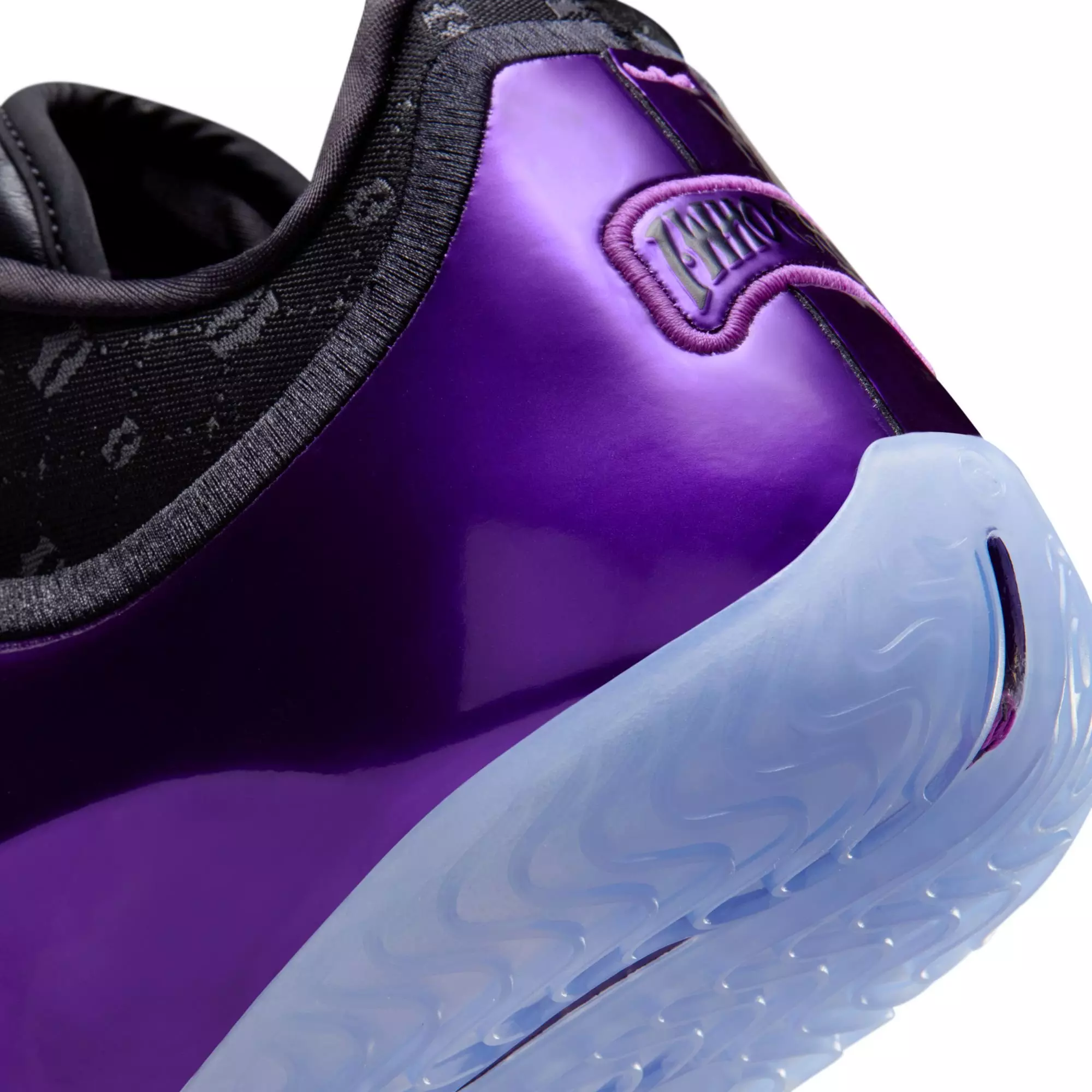 Nike LeBron XXIII "Chosen One" Men's Basketball Shoe - BLACK/METALLIC GOLD/VIVID PURPLE