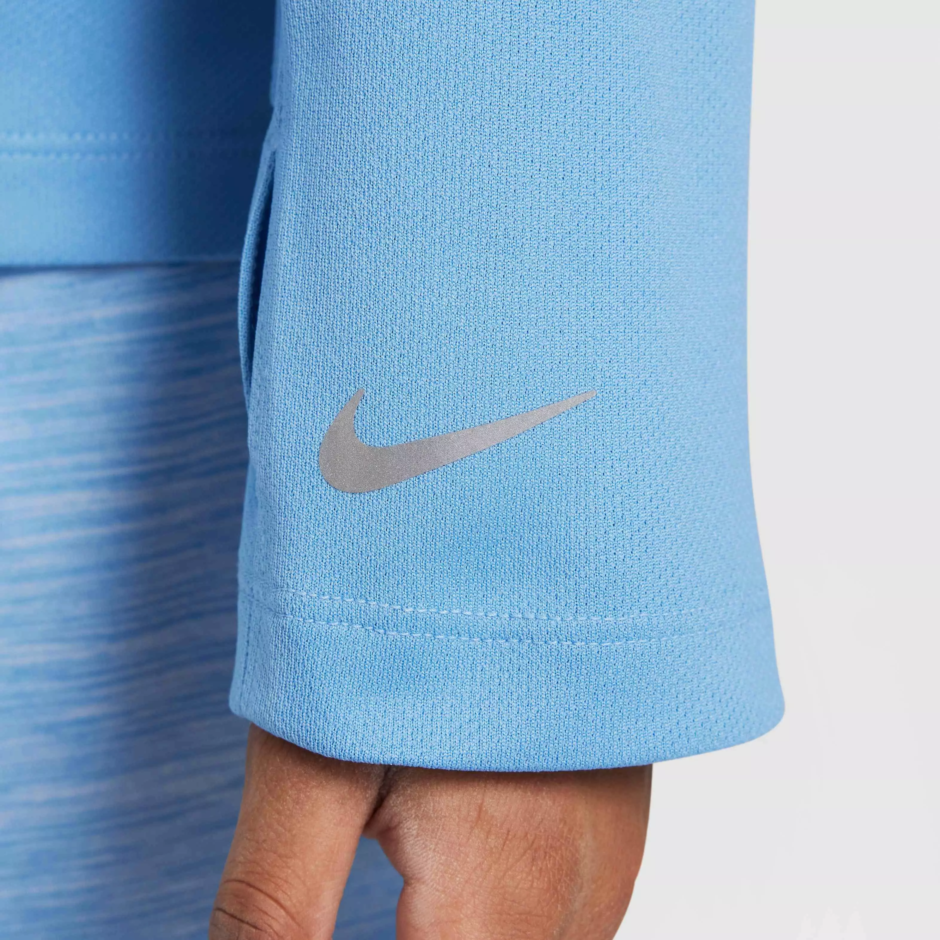 Nike Big Boys' Multi Dri-FIT UV Long-Sleeve 1/2-Zip Top - BLUE