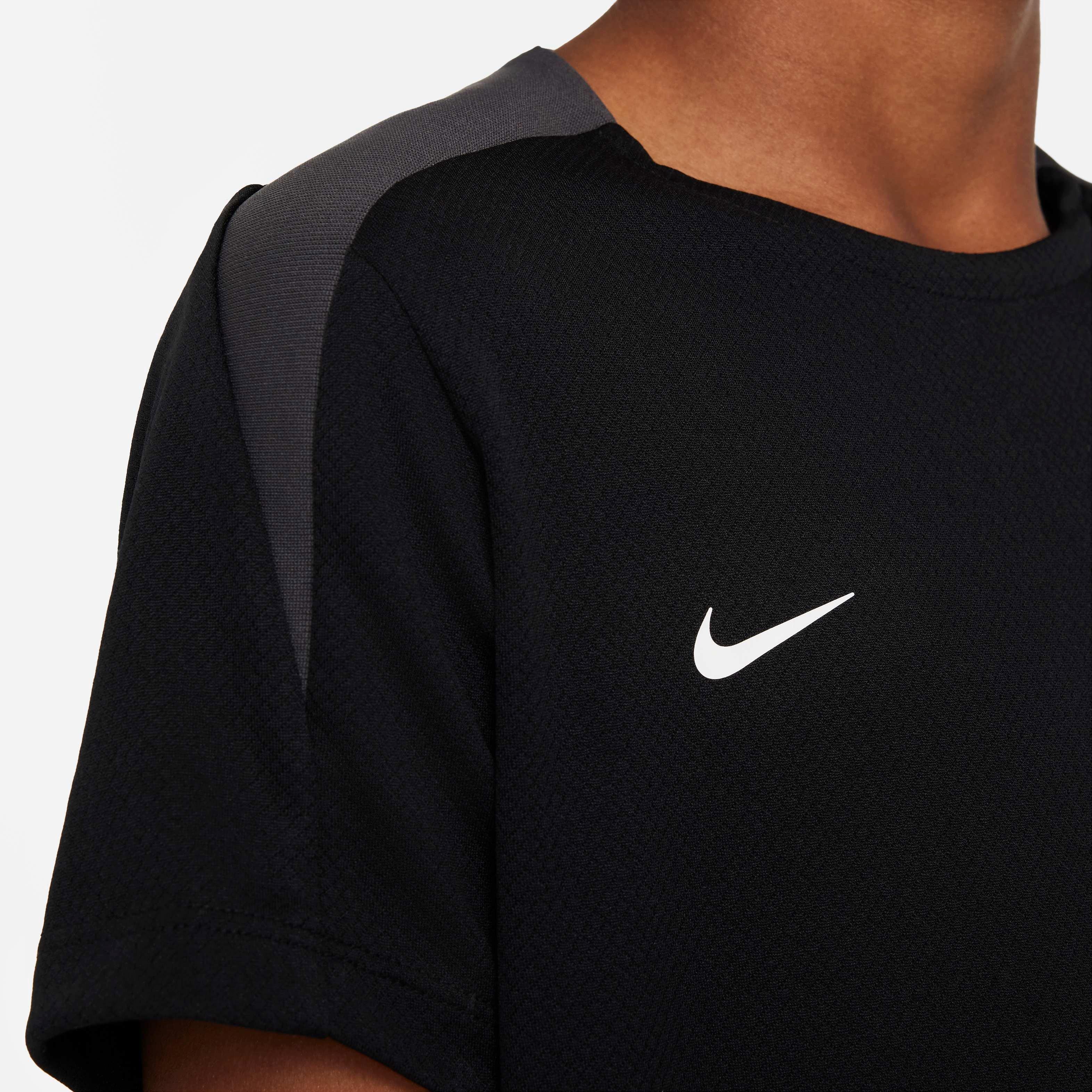 Nike Dri-FIT Strike Short-Sleeve Big Kids' Black Soccer Top