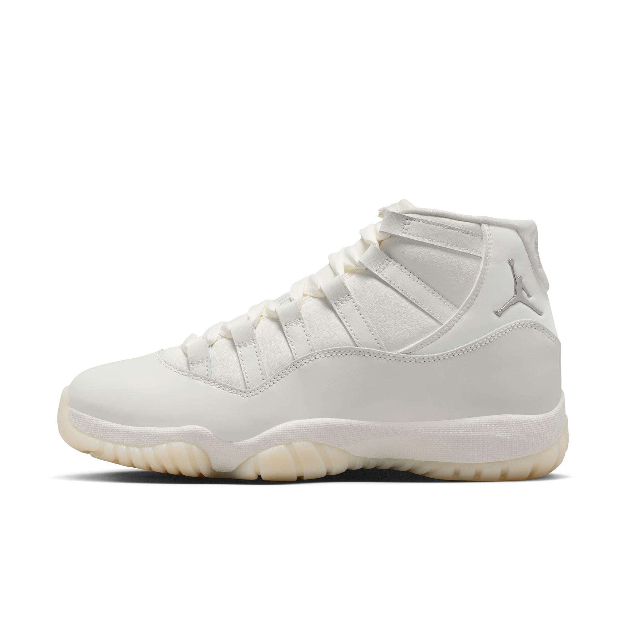 Jordan 11 Retro "Pearl" Women's Shoe​ - SAIL/PEARL GREY/METALLIC SILVER Thumbnail View 6