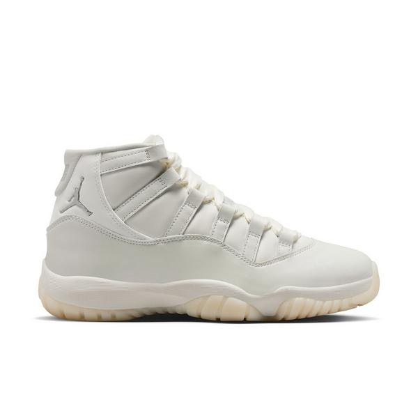 Jordan 11 Retro "Pearl" Women's Shoe​