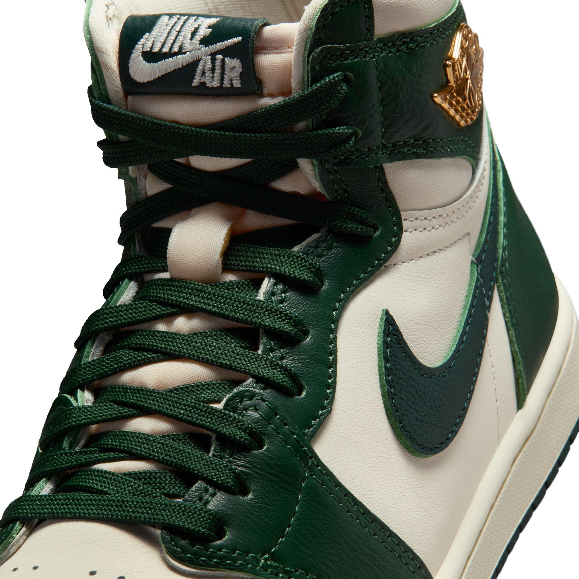 Jordan 1 Retro High OG "Pro Green" Women's Shoe - PALE IVORY/FIR/COCONUT MILK Thumbnail View 4
