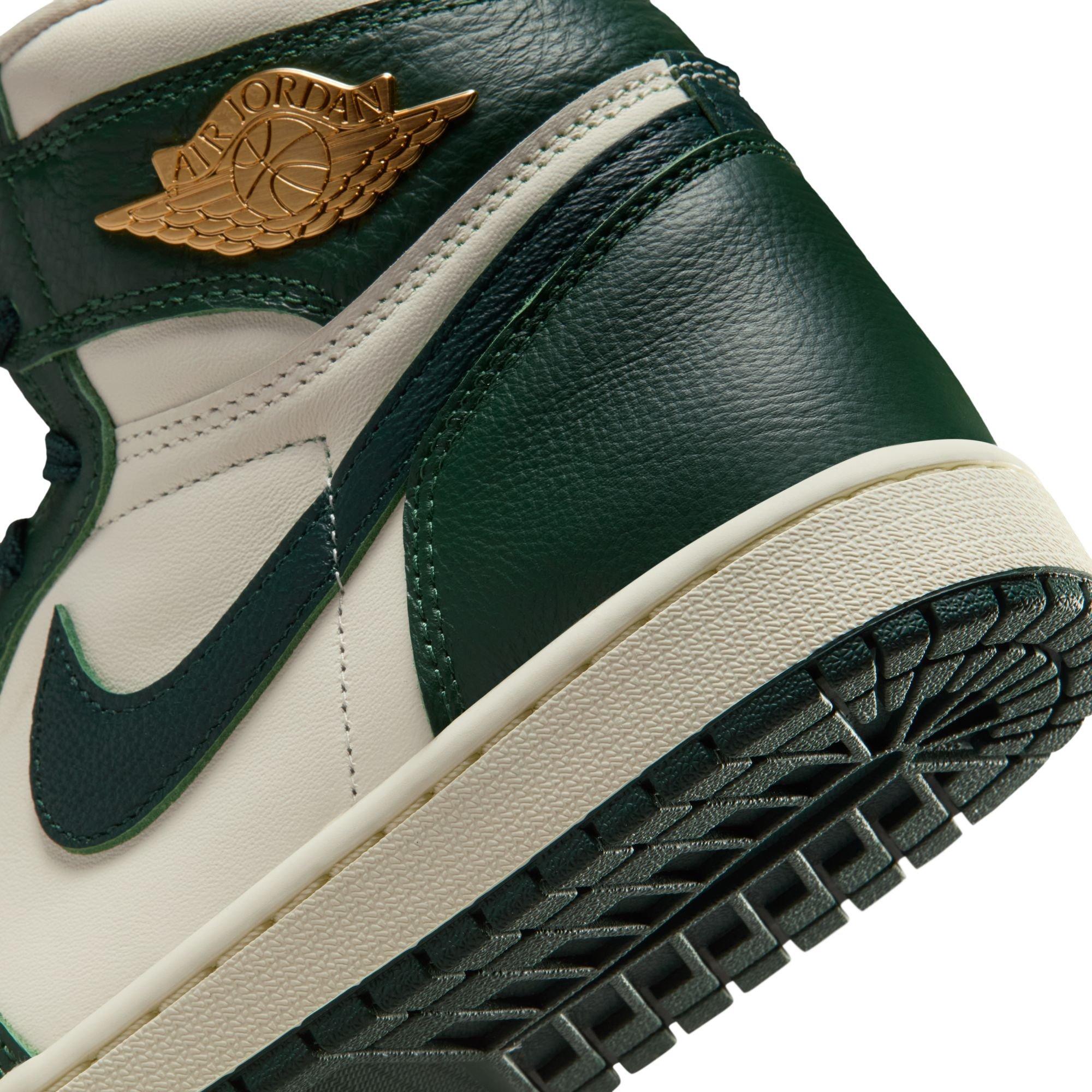 Jordan 1 Retro High OG "Pro Green" Women's Shoe - PALE IVORY/FIR/COCONUT MILK Thumbnail View 5