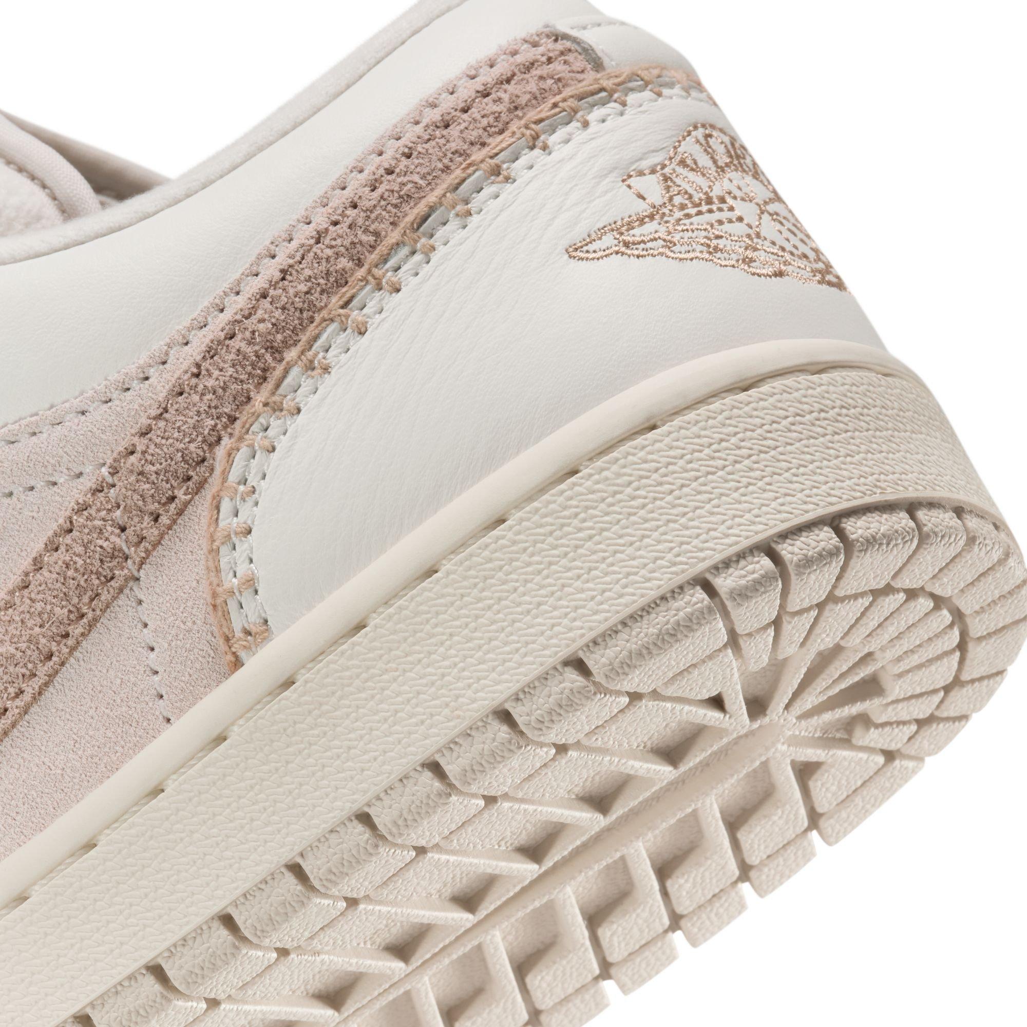 Jordan 1 Low SE "Lt Orewood Brn/Sail/Hemp" Women's Shoe - TAN Thumbnail View 11