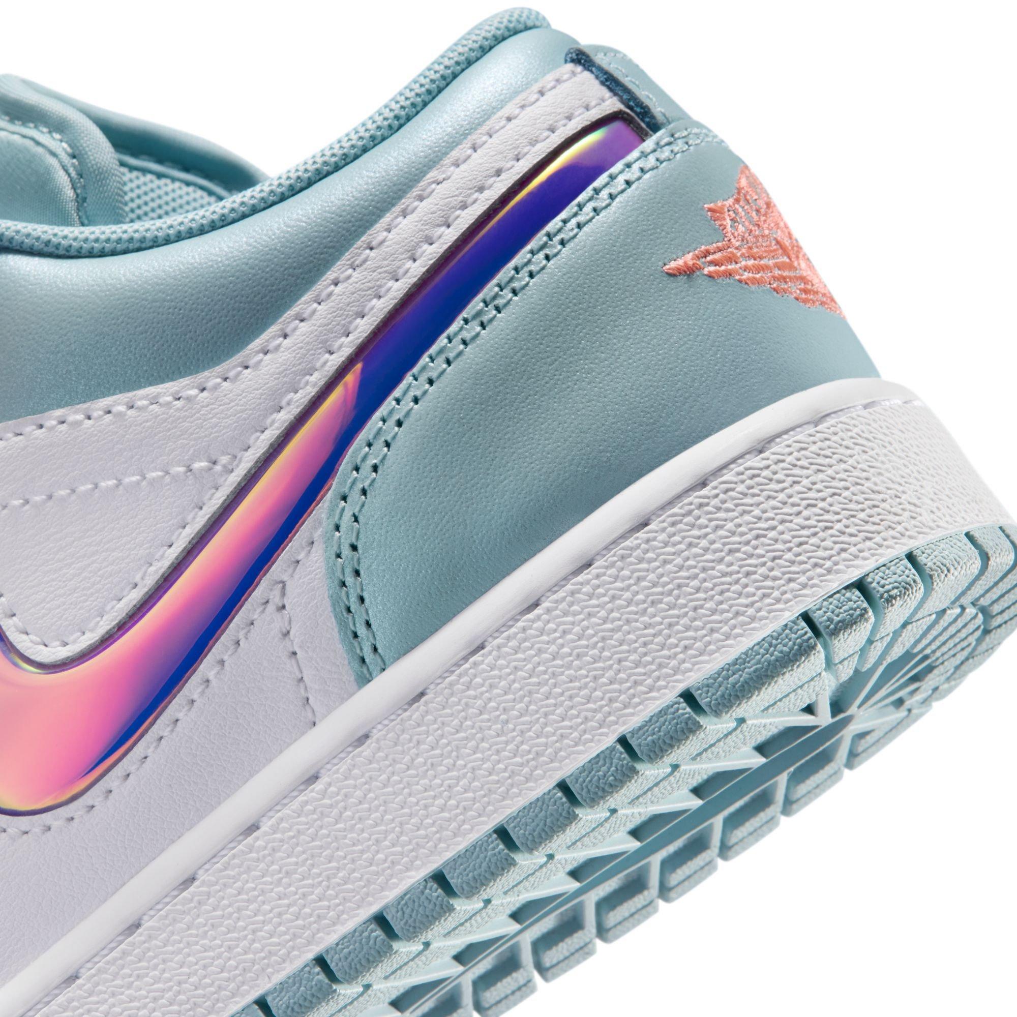 Jordan 1 Low Grade School Girls' "Ocean Bliss/Atomic Pink/White" Shoe