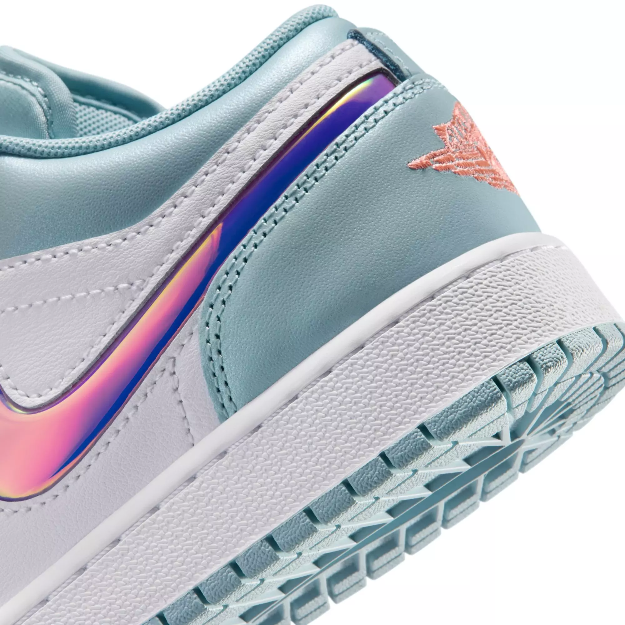 Jordan 1 Low "Ocean Bliss/Atomic Pink/White" Grade School Girls' Shoe - PURPLE/PINK