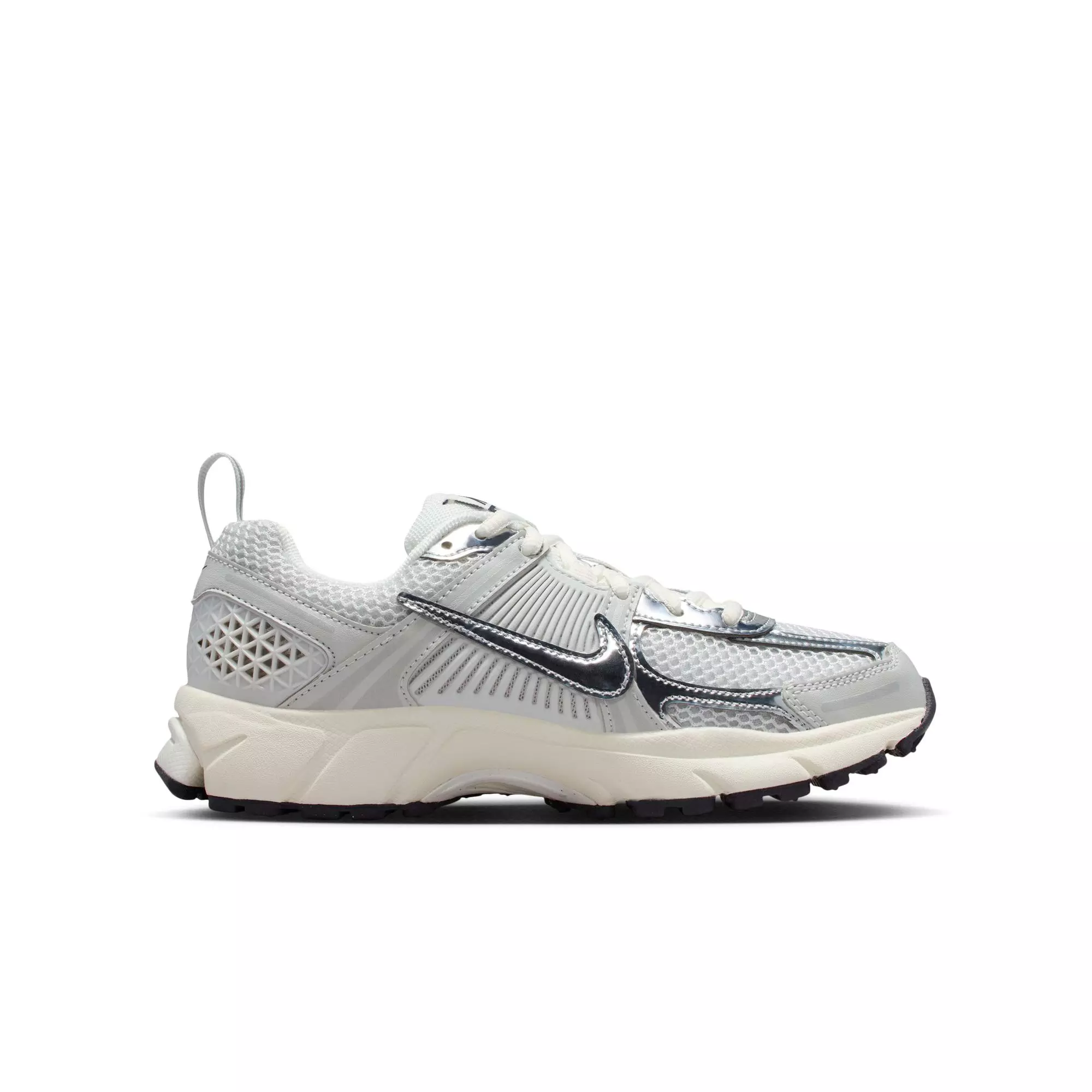 Nike Vomero 5 "Photon Dust/Chrome/Gridiron/Sail" Grade School Boys' Shoe - GREY/WHITE