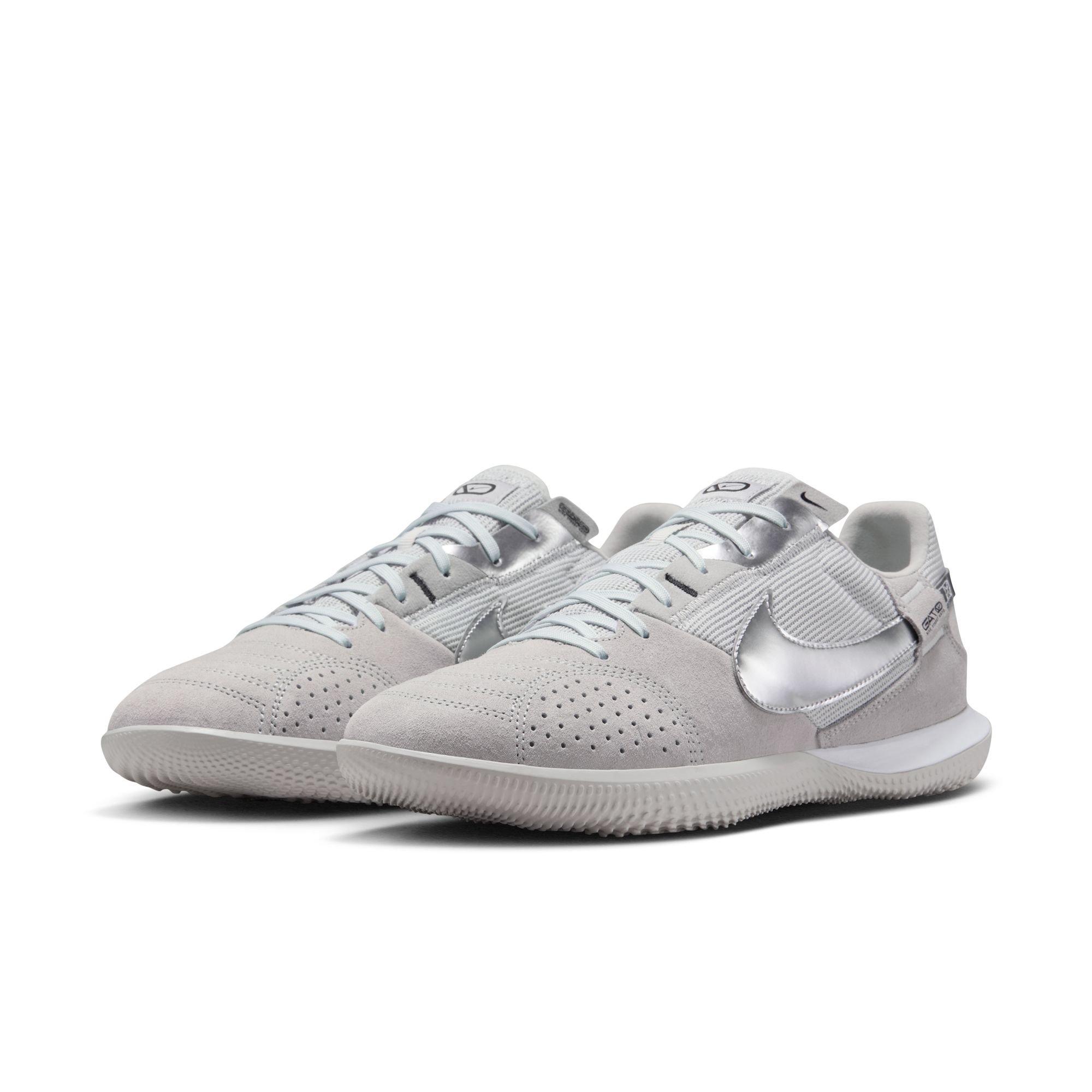 Nike Streetgato Low-Top "Lt Smoke Grey/Metallic Silver" Men's Soccer Shoe - SMOKE Thumbnail View 5
